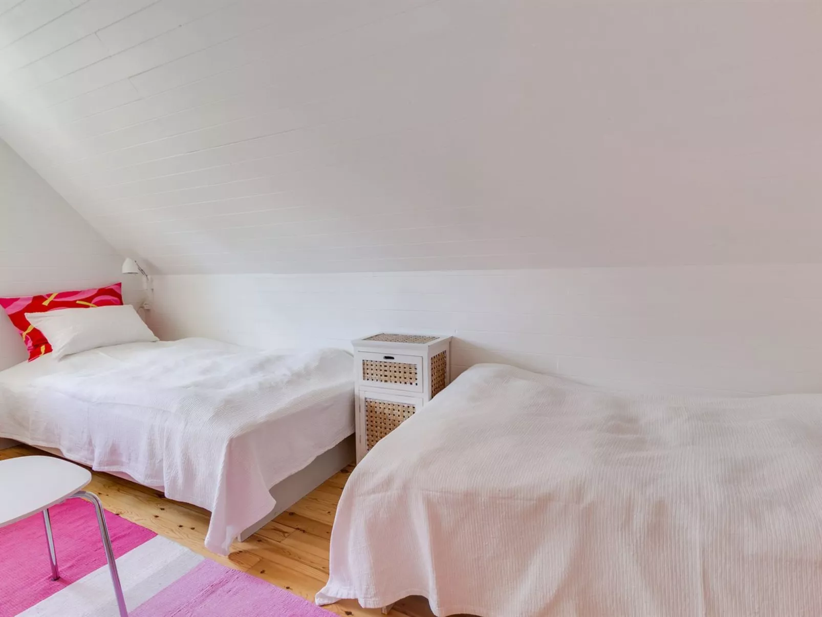 "Enya" - 600m from the sea-Binnen