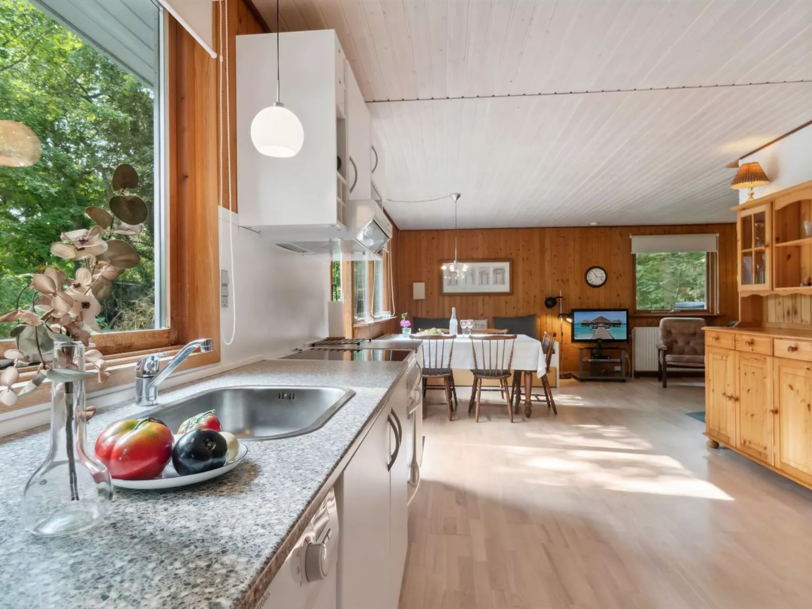 "Joske" - 250m from the sea-Binnen