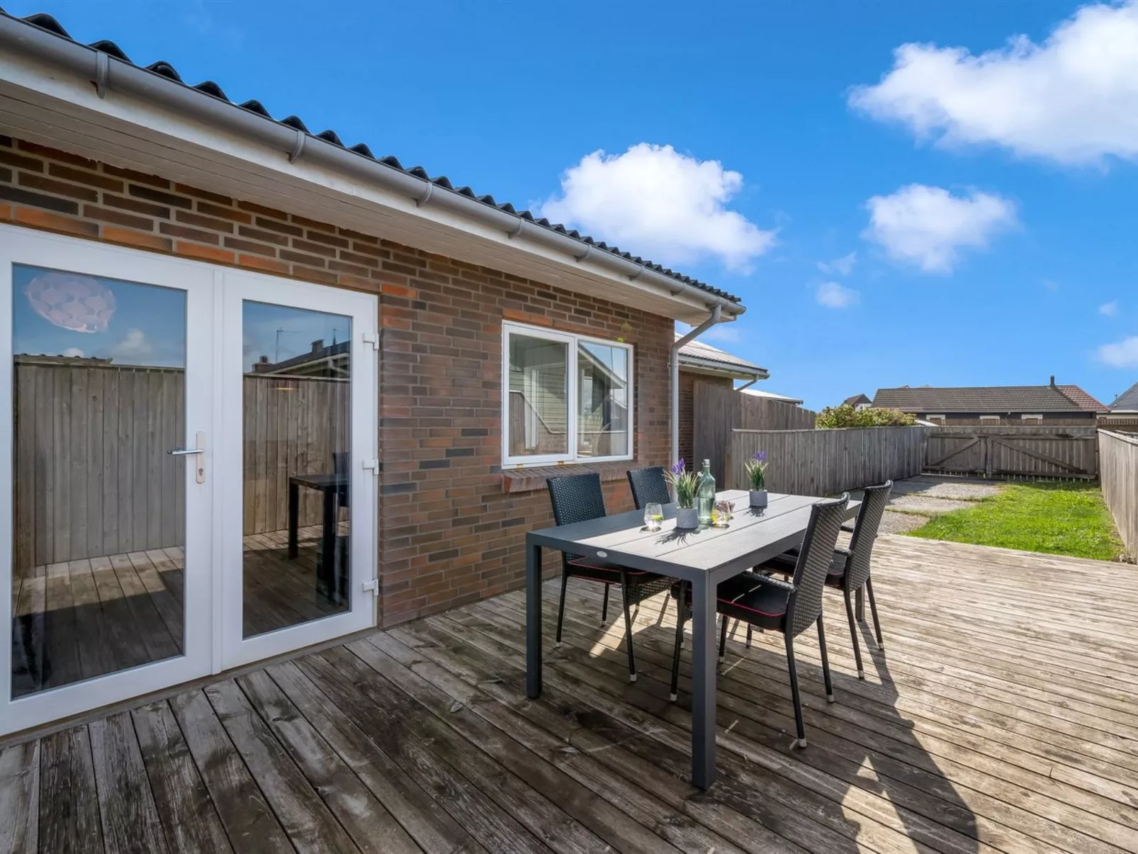 "Heming" - 100m from the sea-Buiten