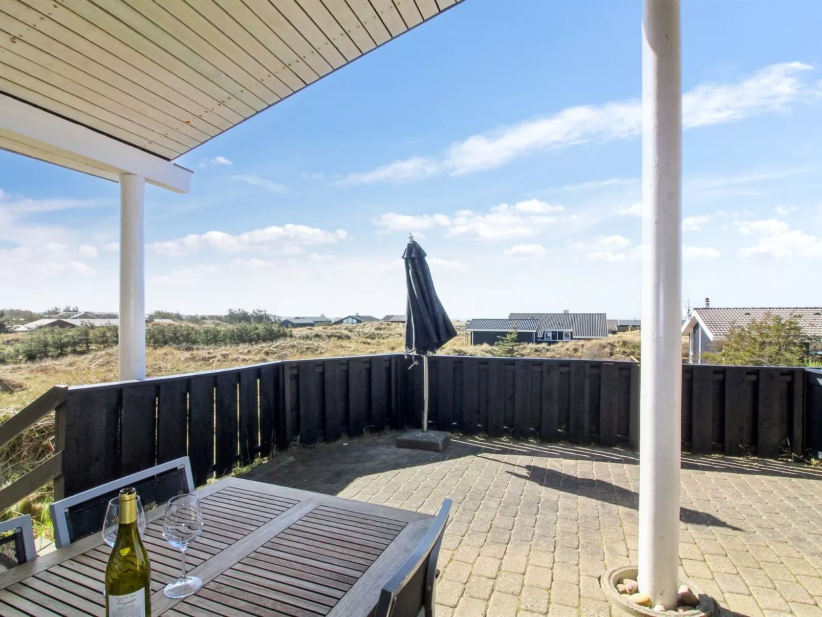 "Judeth" - 300m from the sea-Buiten