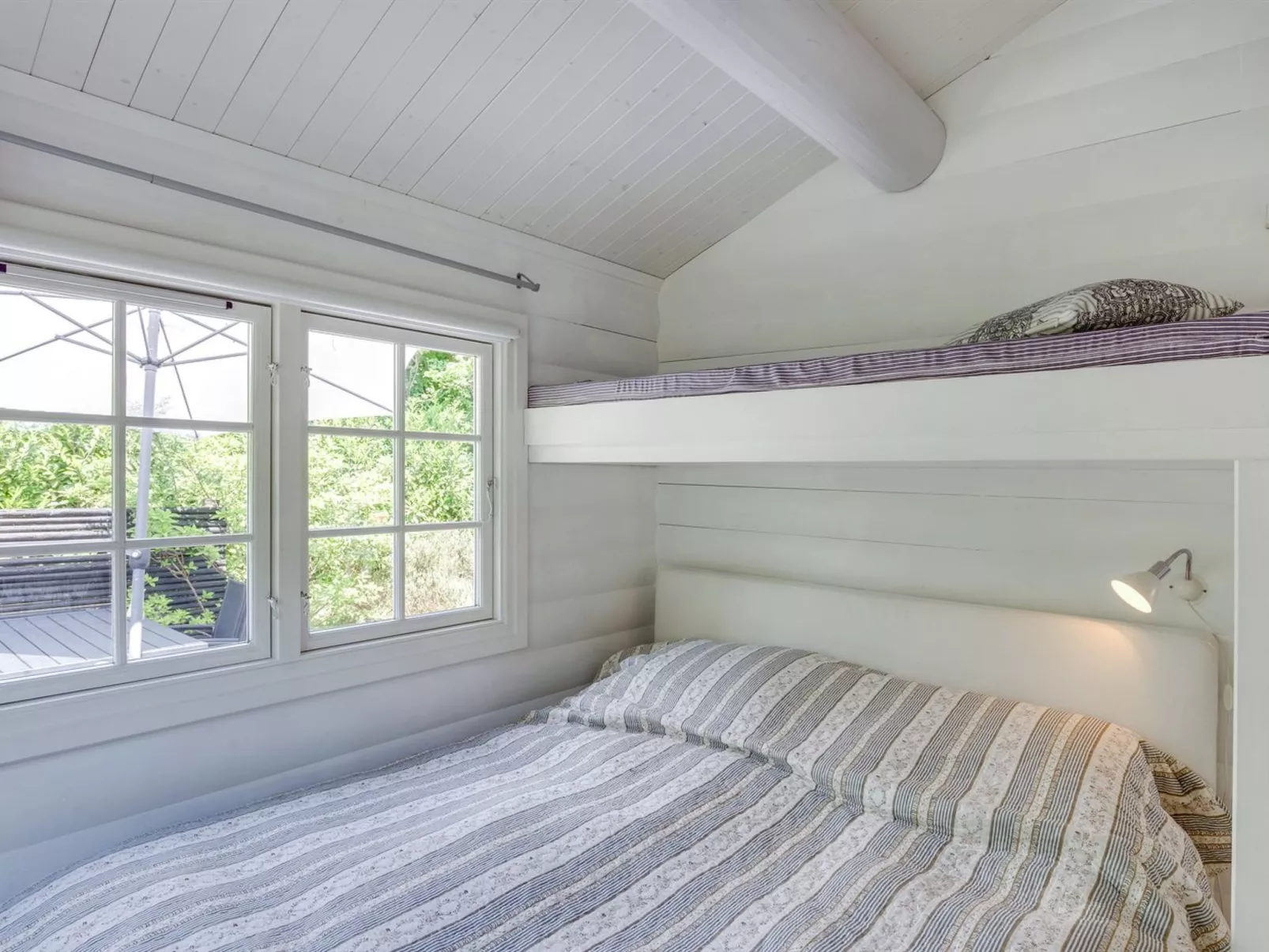 "Ottil" - 1km from the sea-Binnen