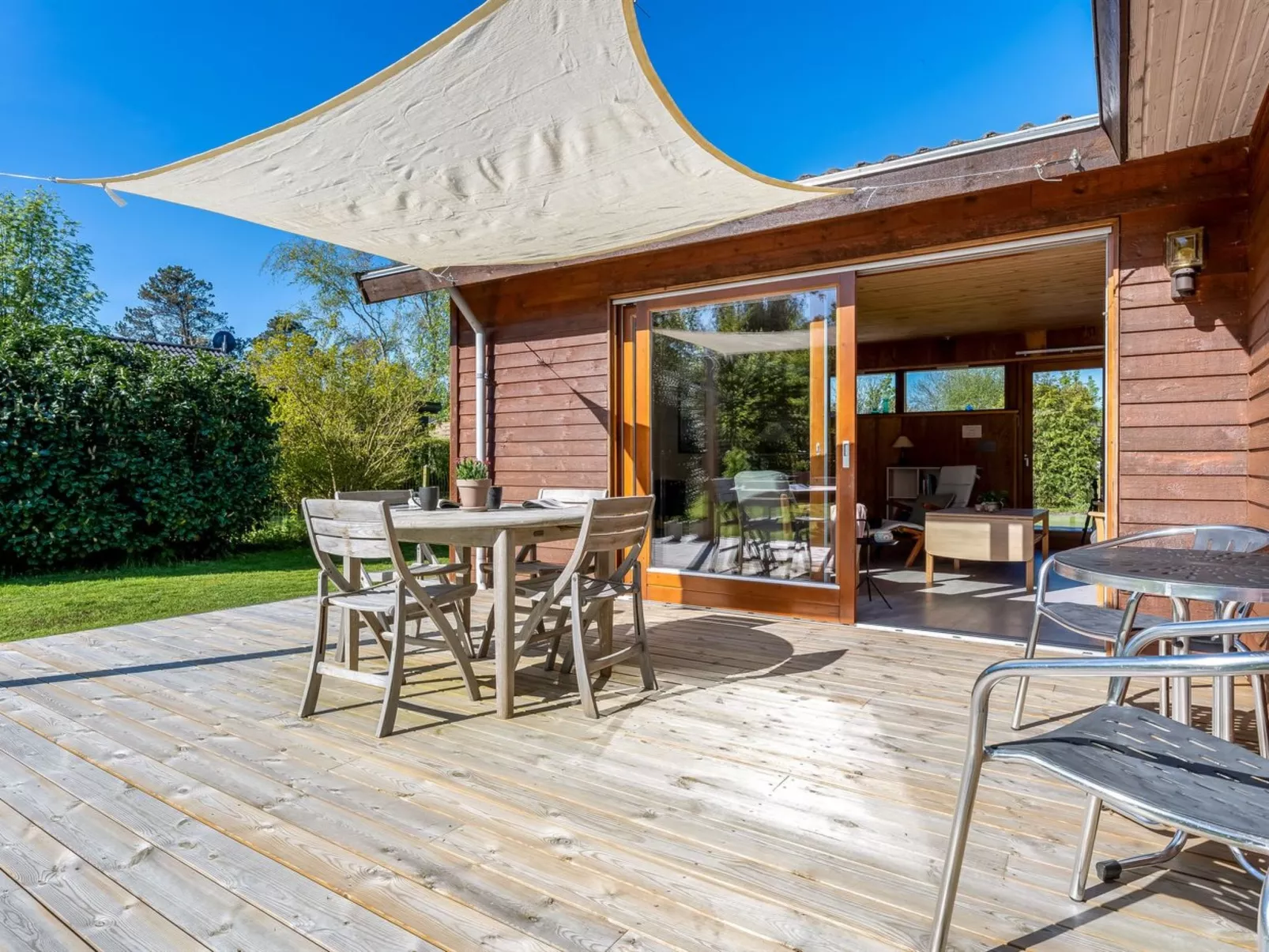 "Alvia" - 200m from the sea-Buiten