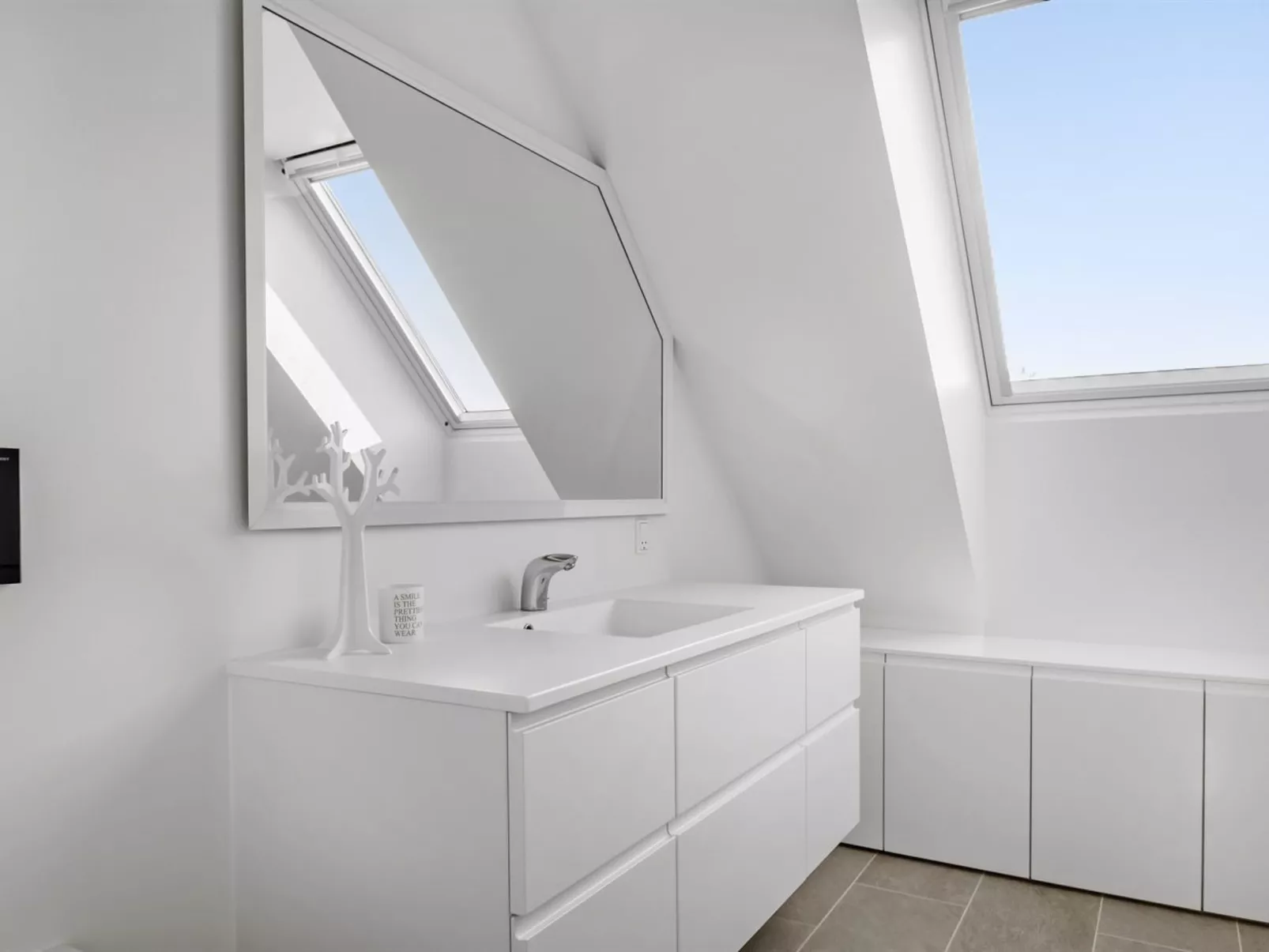 "Atanasij" -  from the sea-Binnen