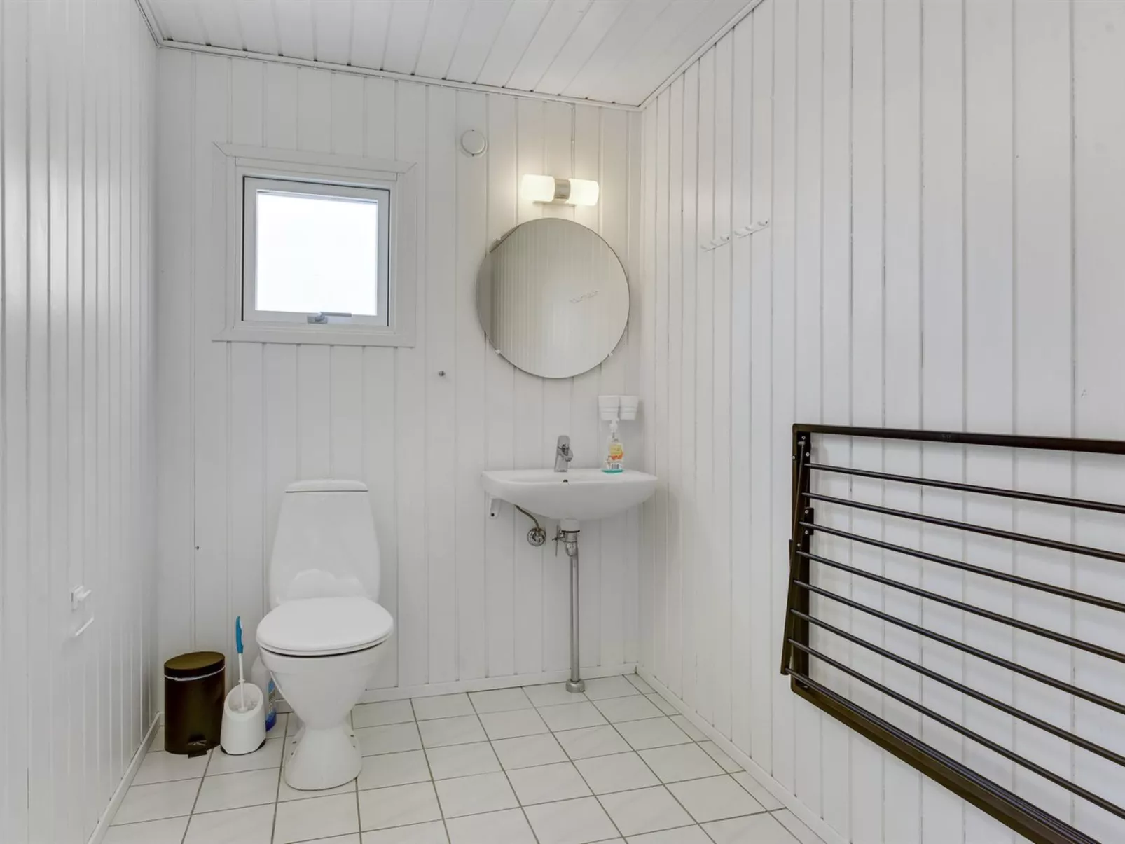 "Beowulf" - 200m from the sea-Binnen