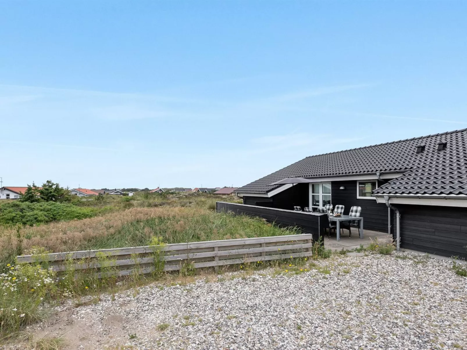 "Mavis" - 800m from the sea-Buiten