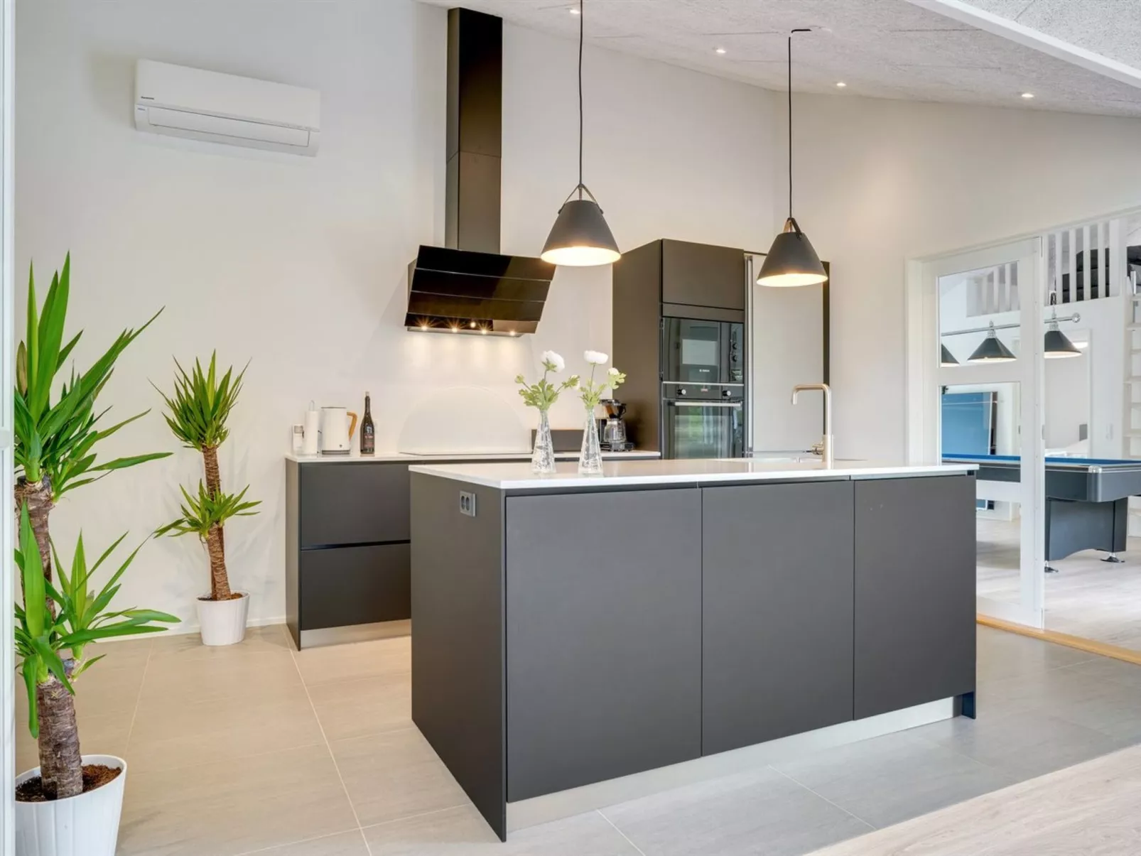 "Antonina" - 800m from the sea-Binnen