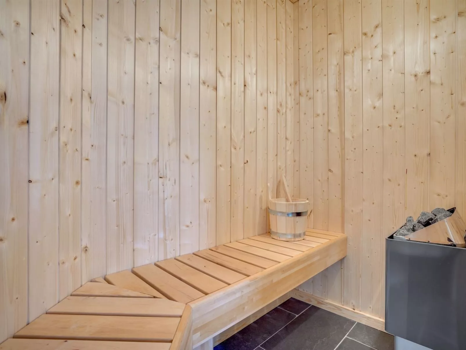 "Lima" - 3.5km from the sea-Binnen