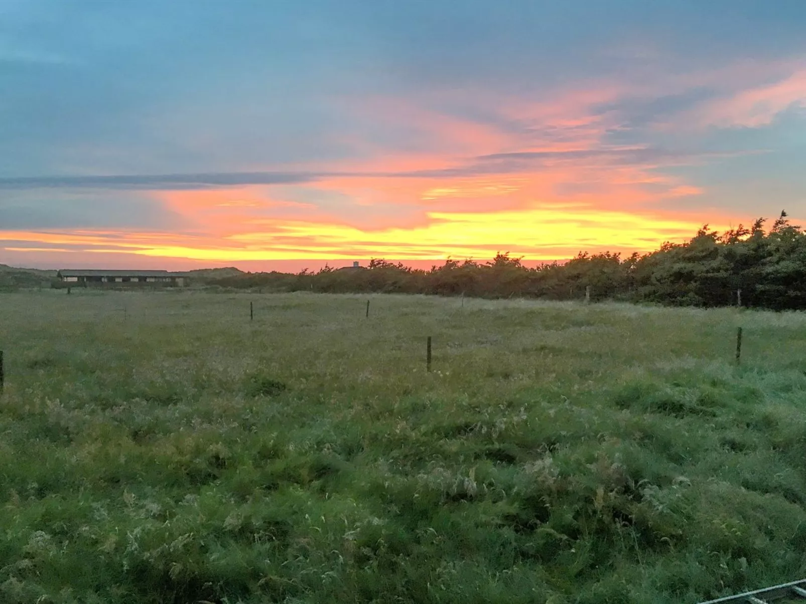 "Carelle" - 300m from the sea-Buiten