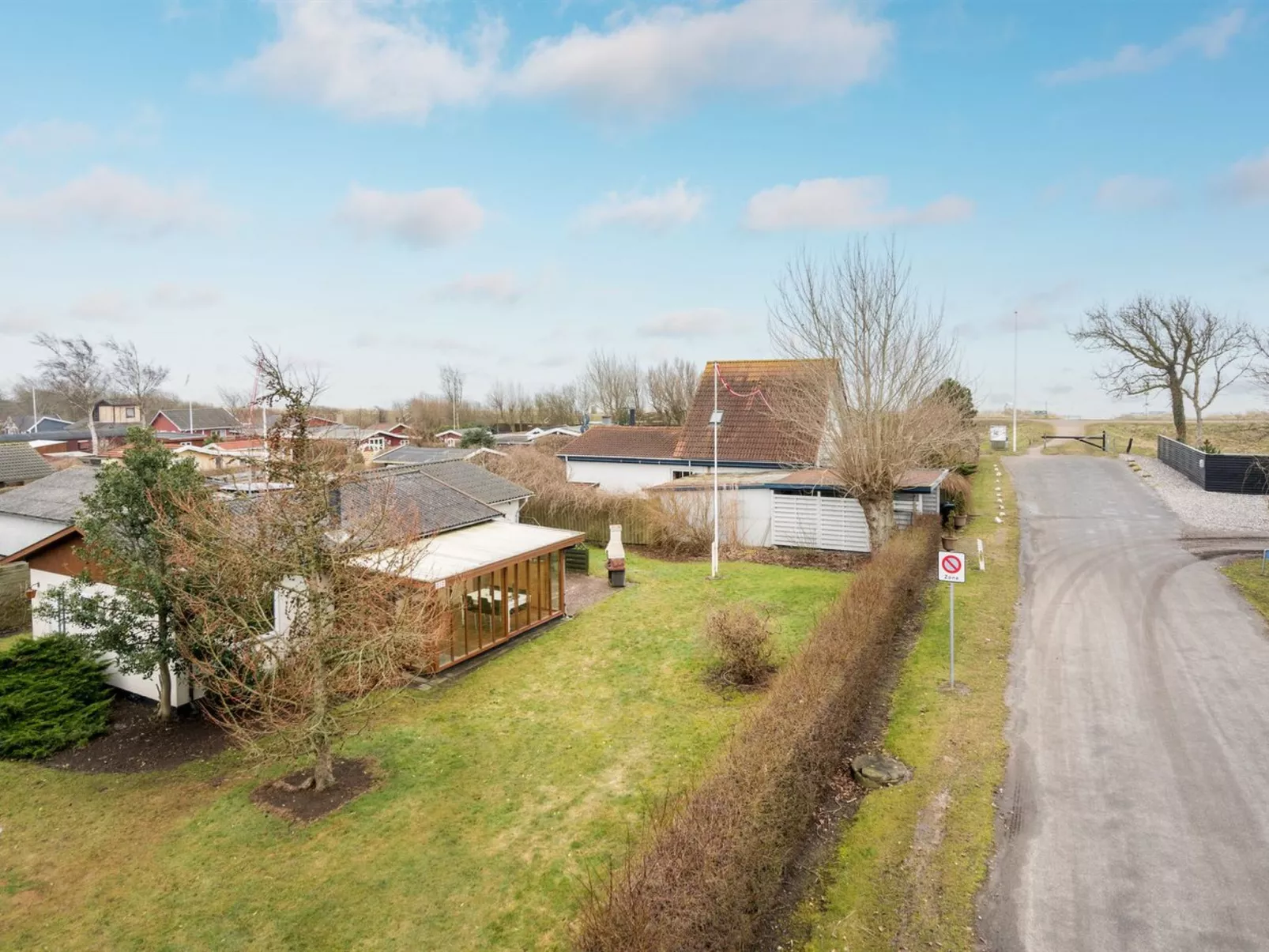 "Hattie" - 100m from the sea-Buiten