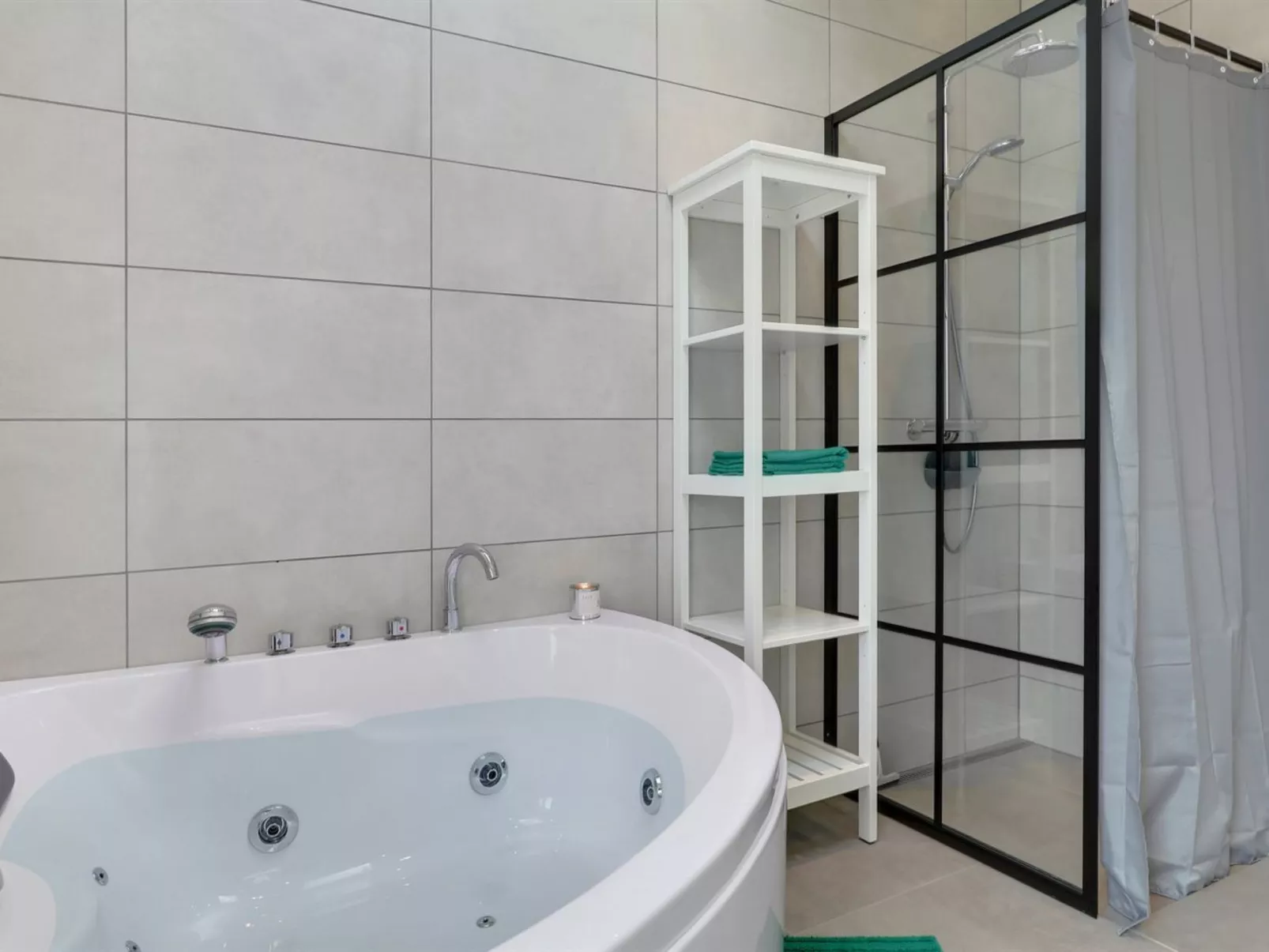 "Ignat" - 175m from the sea-Binnen