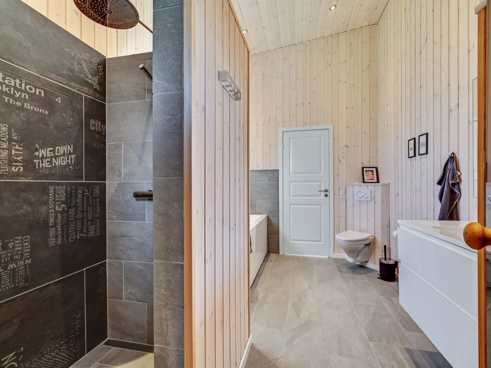 "Ylvi" - 250m from the sea-Binnen