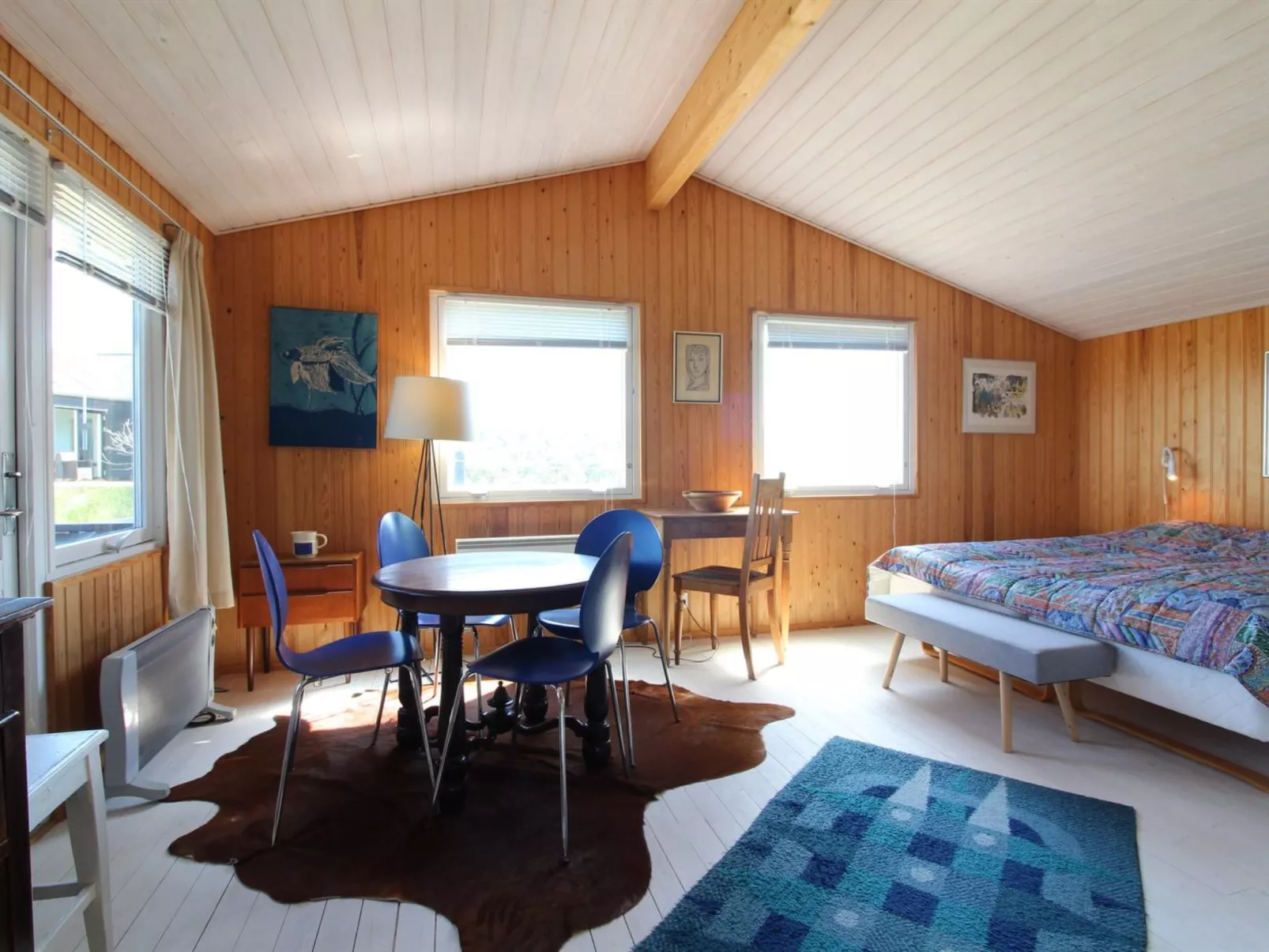 "Ellynor" - 200m from the sea-Binnen