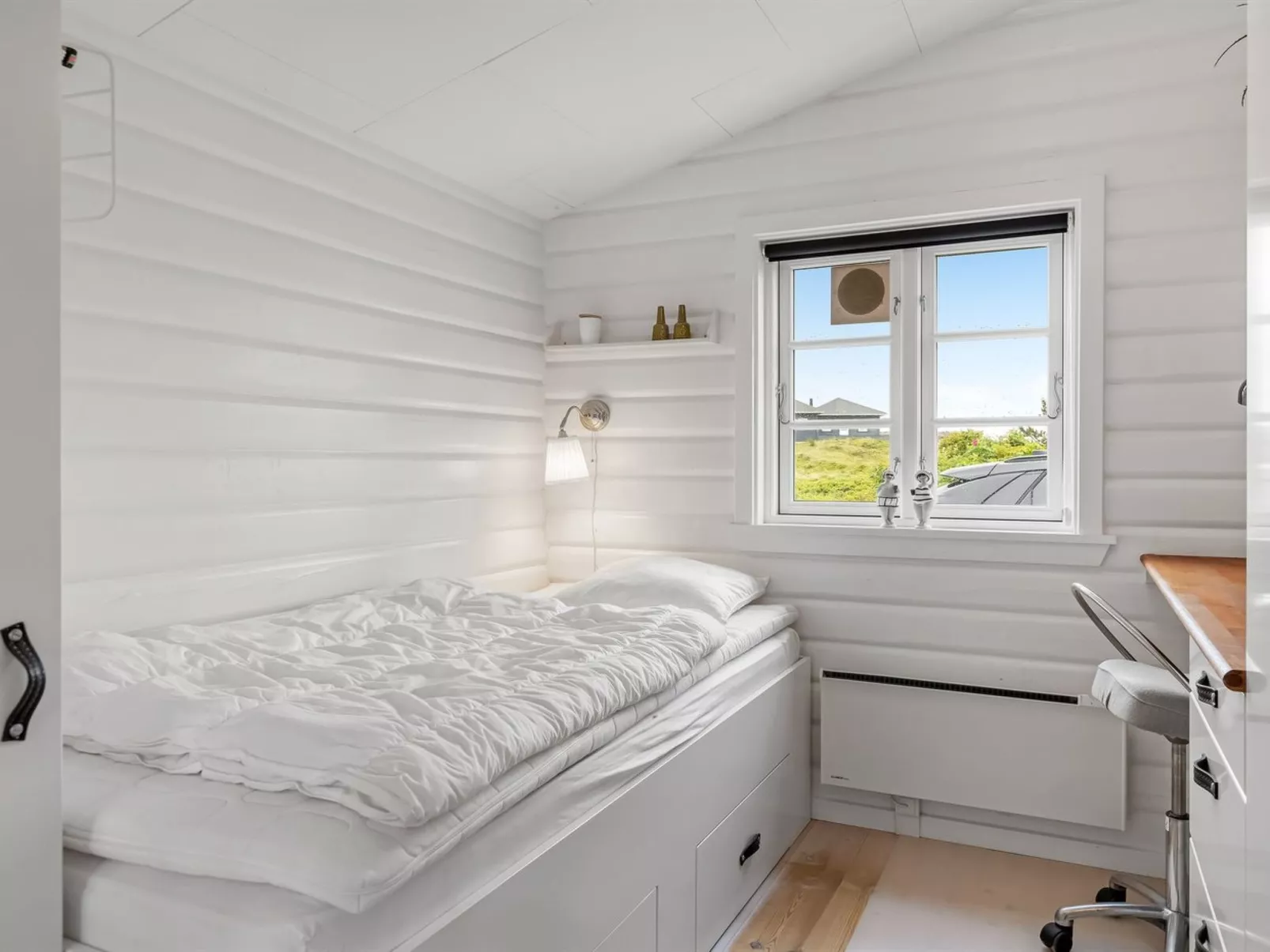 "Kristiarn" - 325m from the sea-Binnen