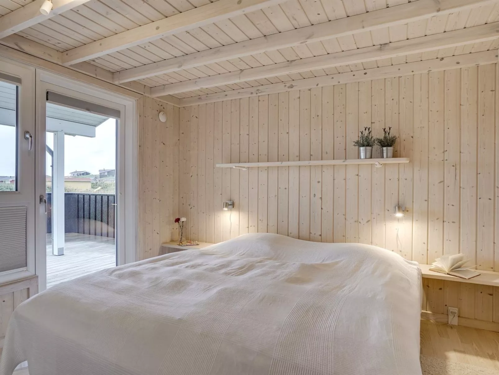 "Joella" - 200m from the sea-Binnen