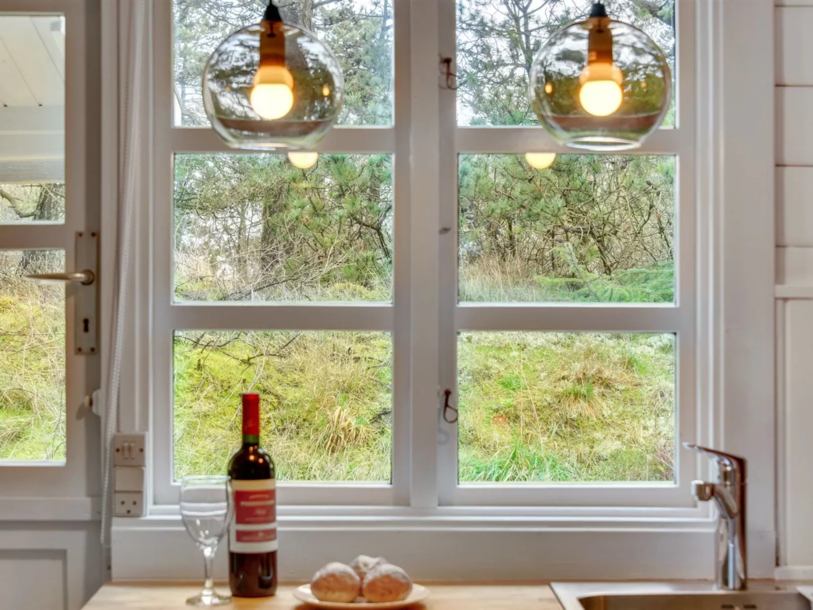 "Semund" - 2km from the sea-Binnen