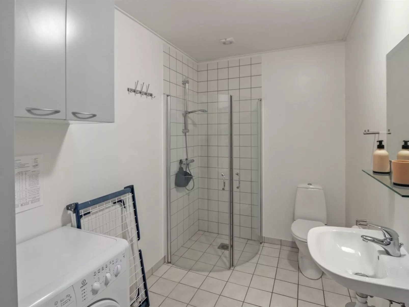 "Gjuro" - 50m from the sea-Binnen