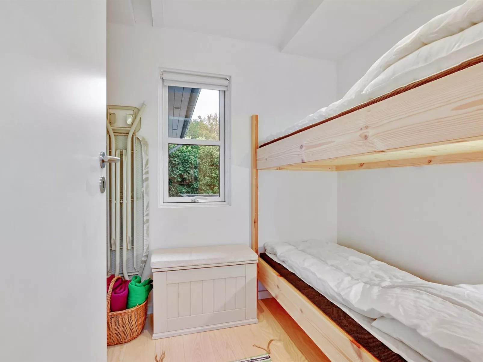 "Kamilla" - 200m from the sea-Binnen