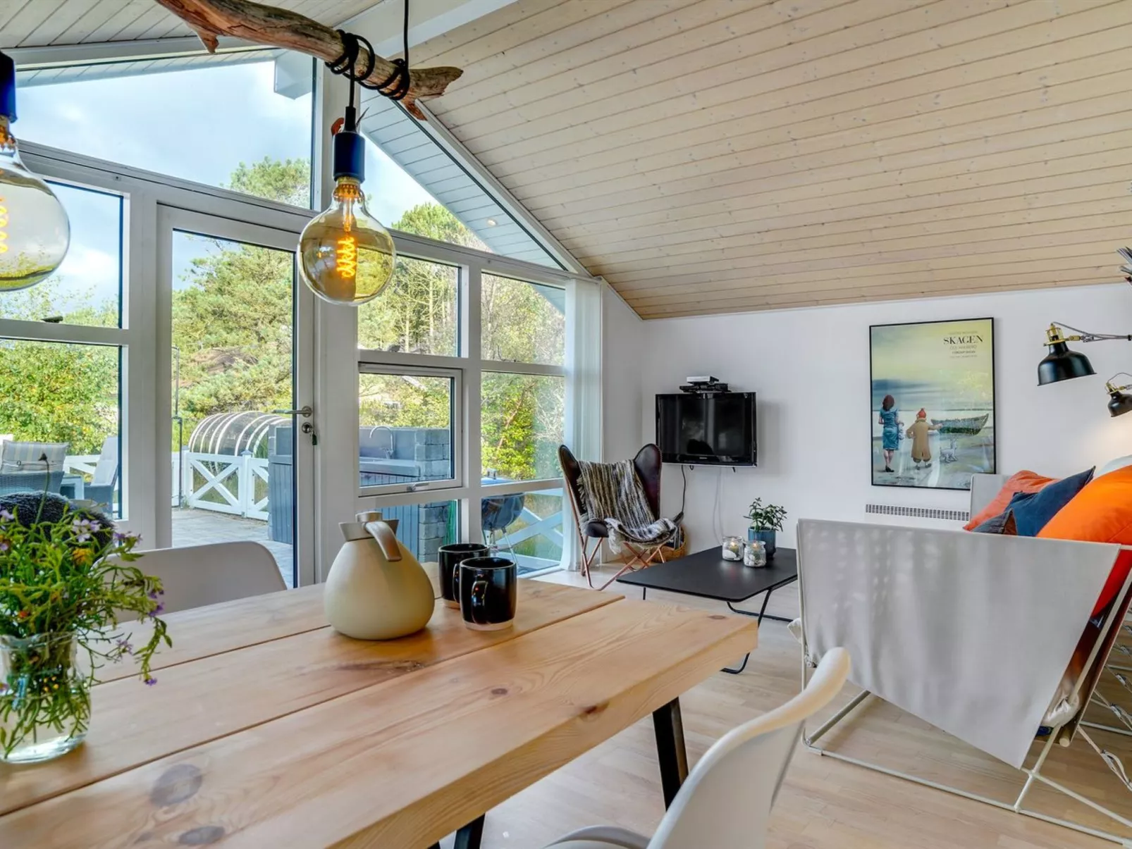 "Tishon" - 100m from the sea-Binnen