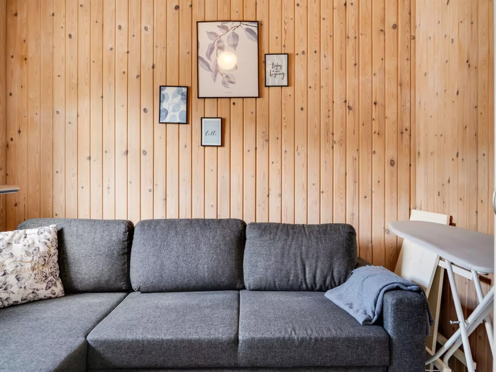 "Aja" - 900m from the sea-Binnen