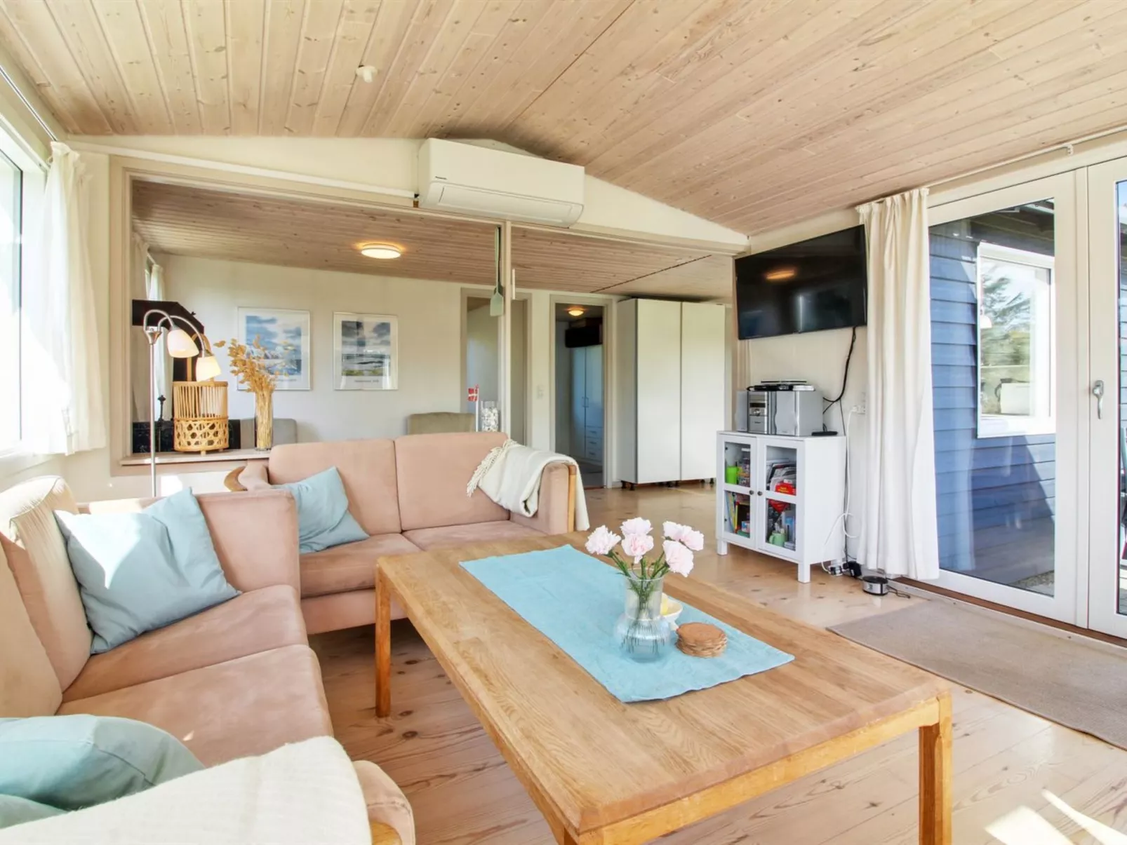 "Lisabeth" - 250m from the sea-Binnen