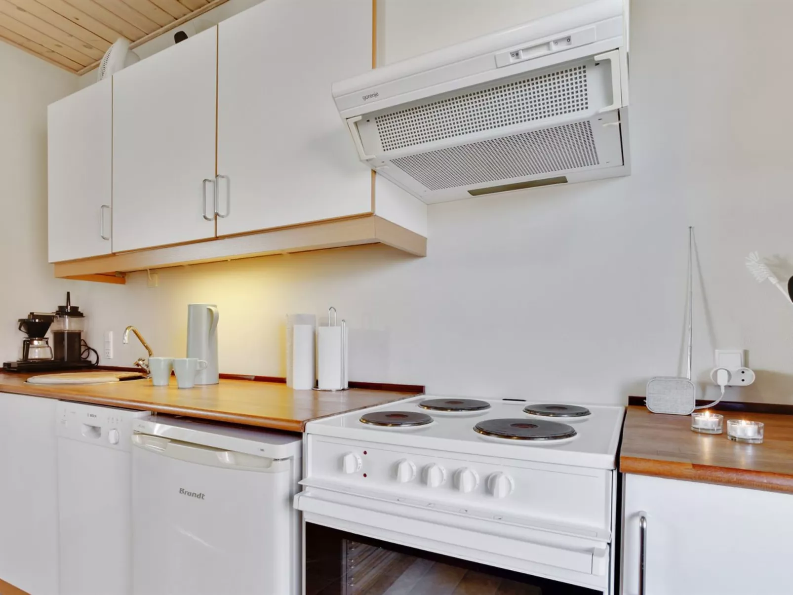 "Gulla" - 300m from the sea-Binnen