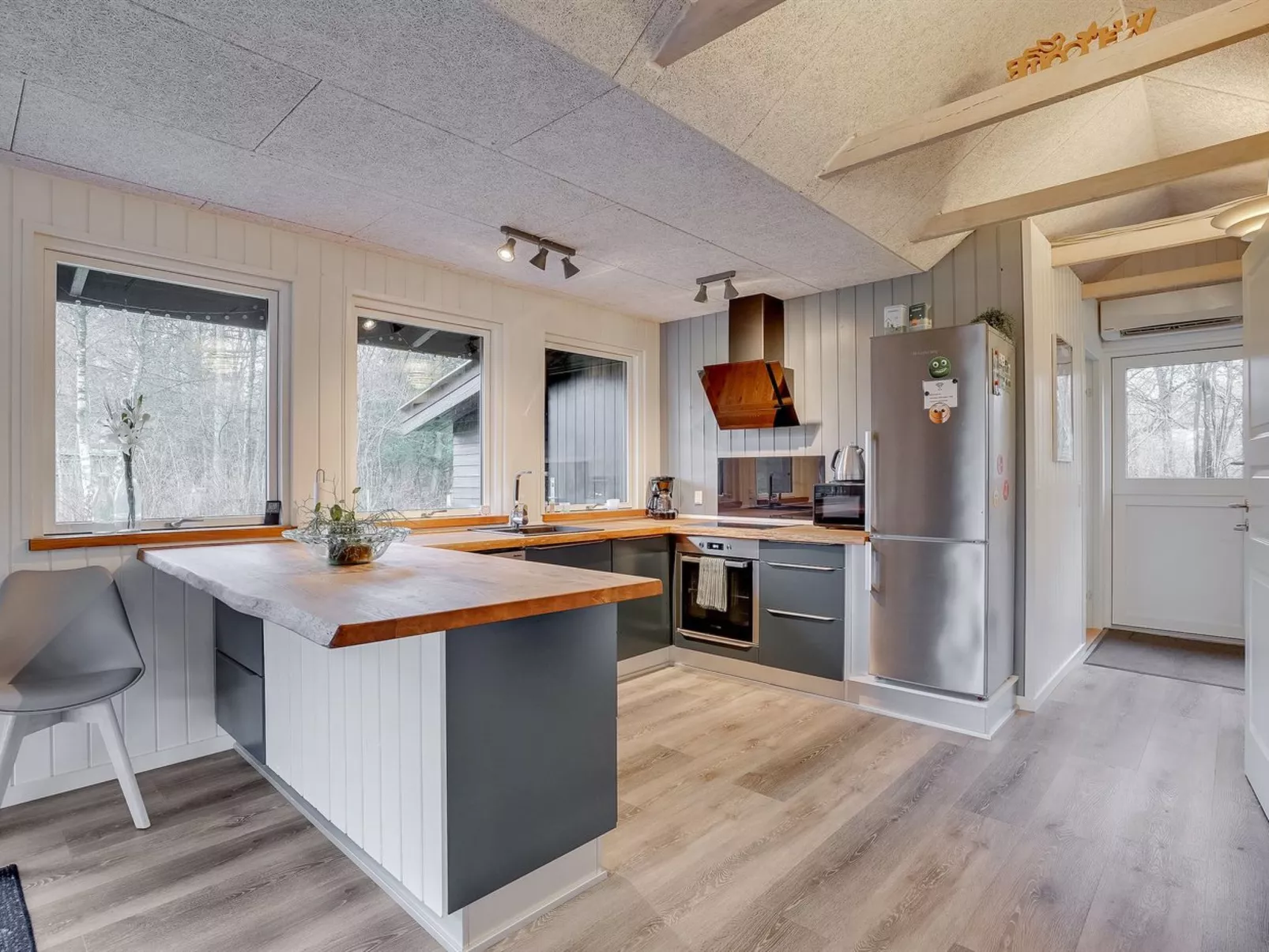 "Vitus" - 30km from the sea-Binnen