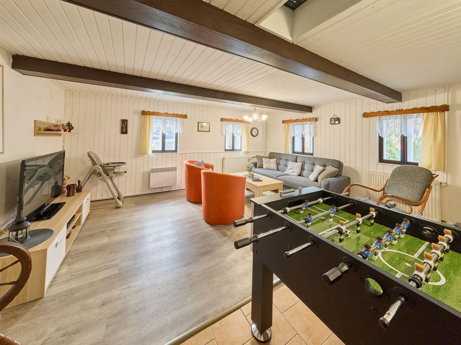 Leisure Lounge & Pool-Binnen