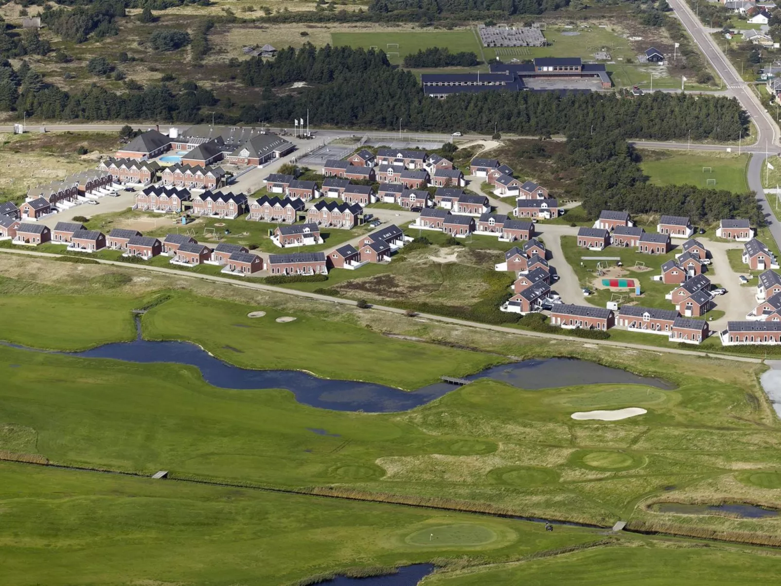 "Svava" - 2.3km from the sea - Buiten