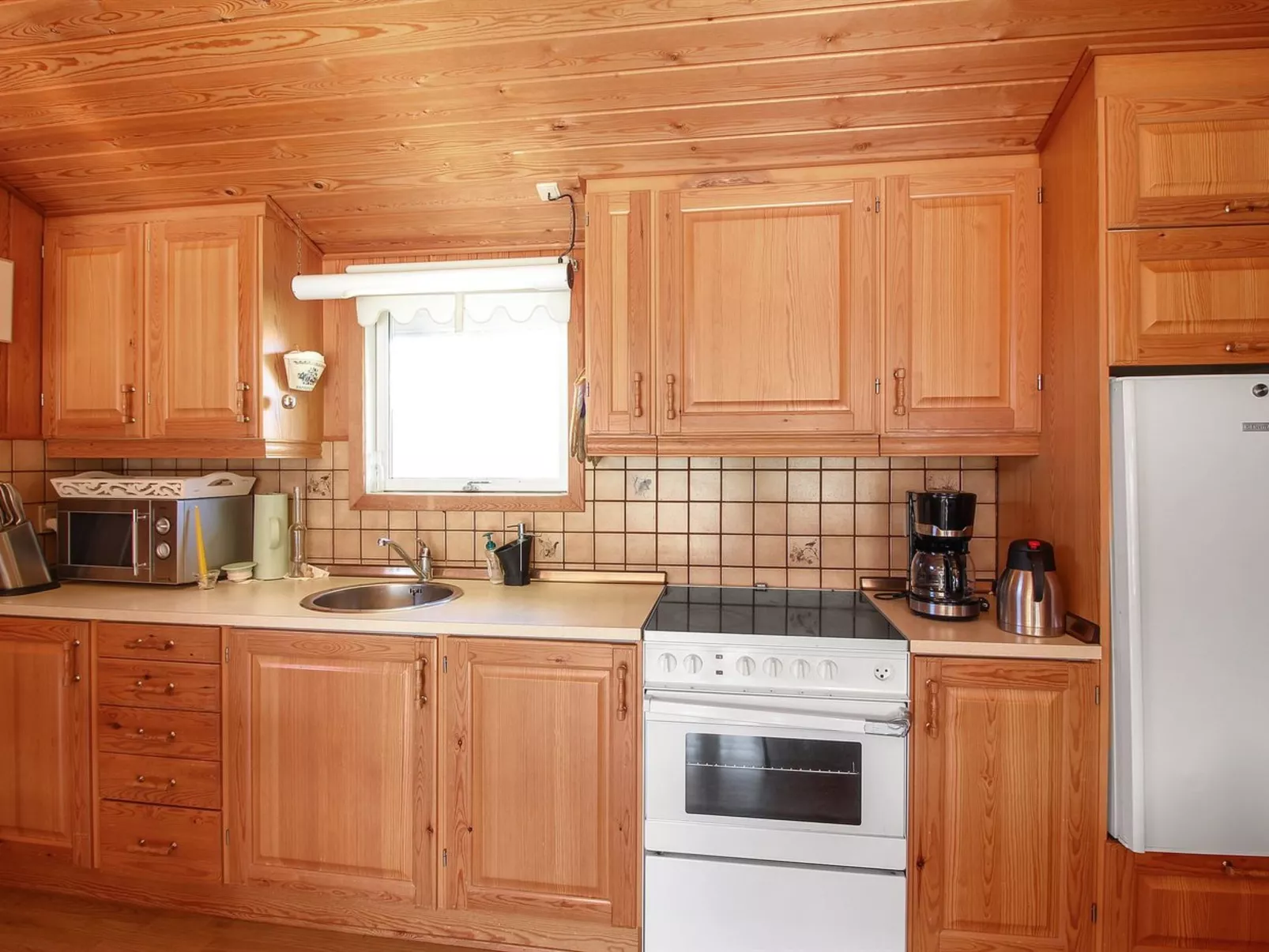 "Bjari" - 850m from the sea-Binnen