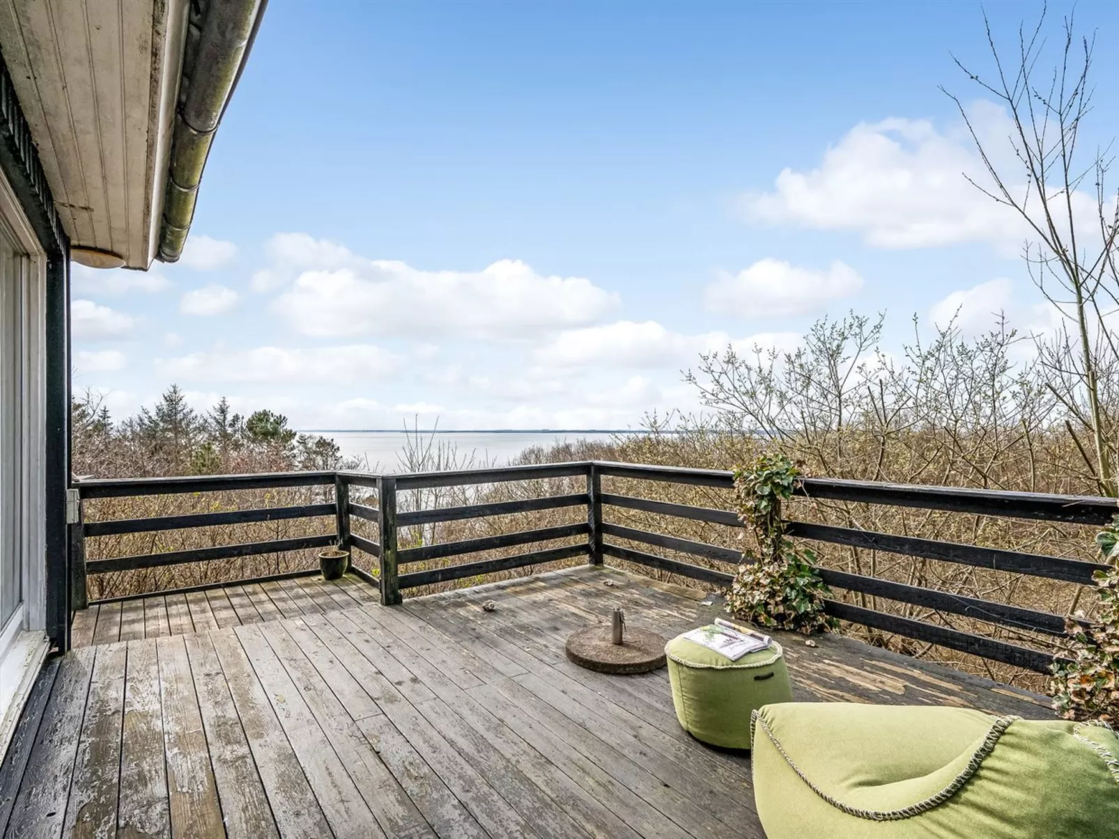 "Heera" - 100m to the fjord-Buiten