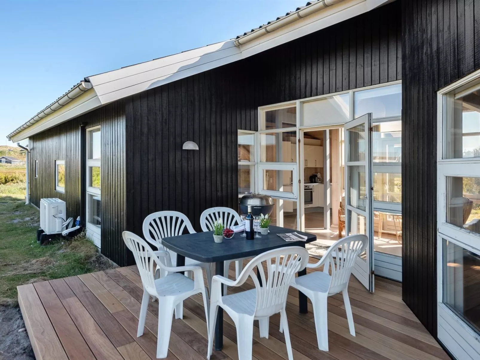 "Janni" - 250m from the sea-Buiten