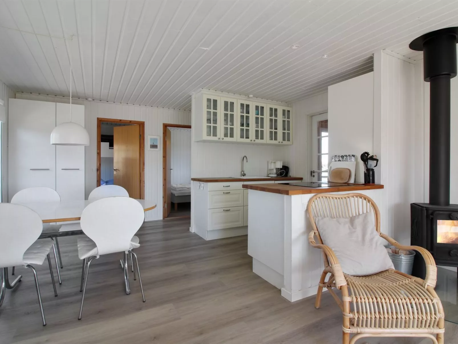 "Adelita" - 100m from the sea-Binnen