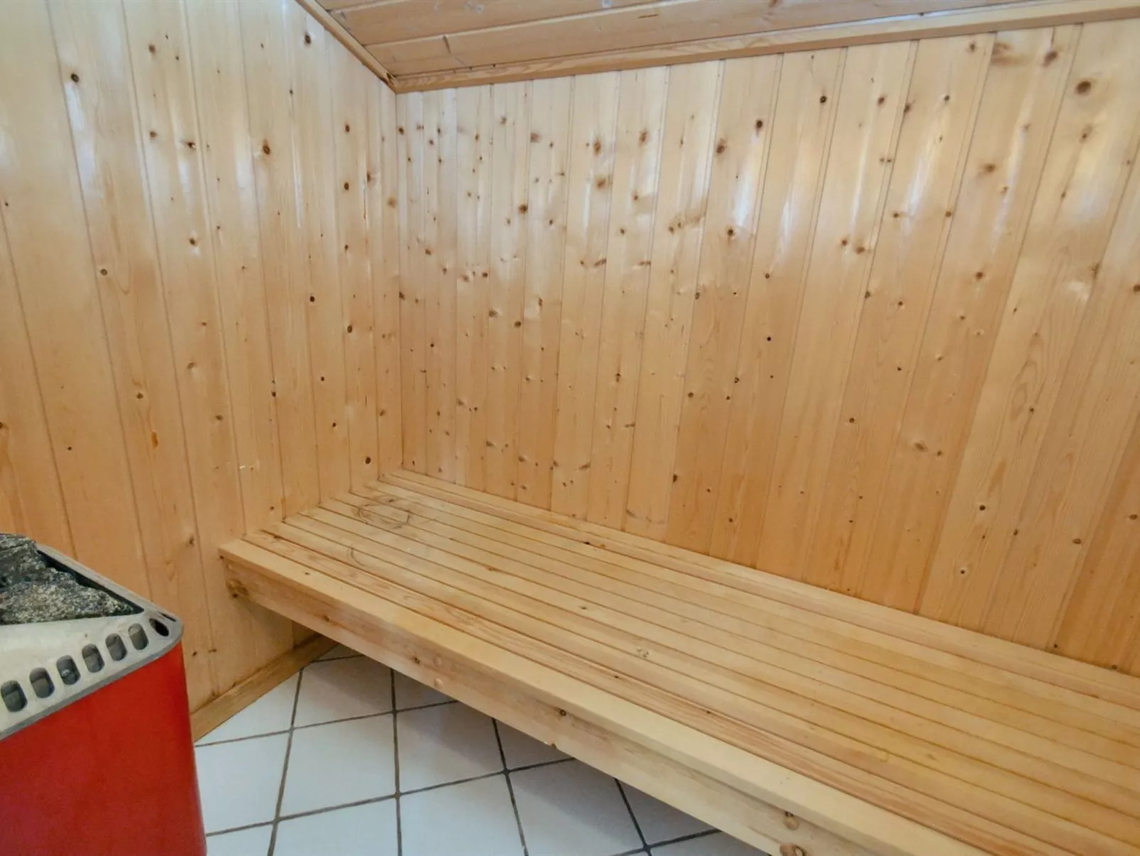 "Fenneke" - 50m from the sea-Binnen