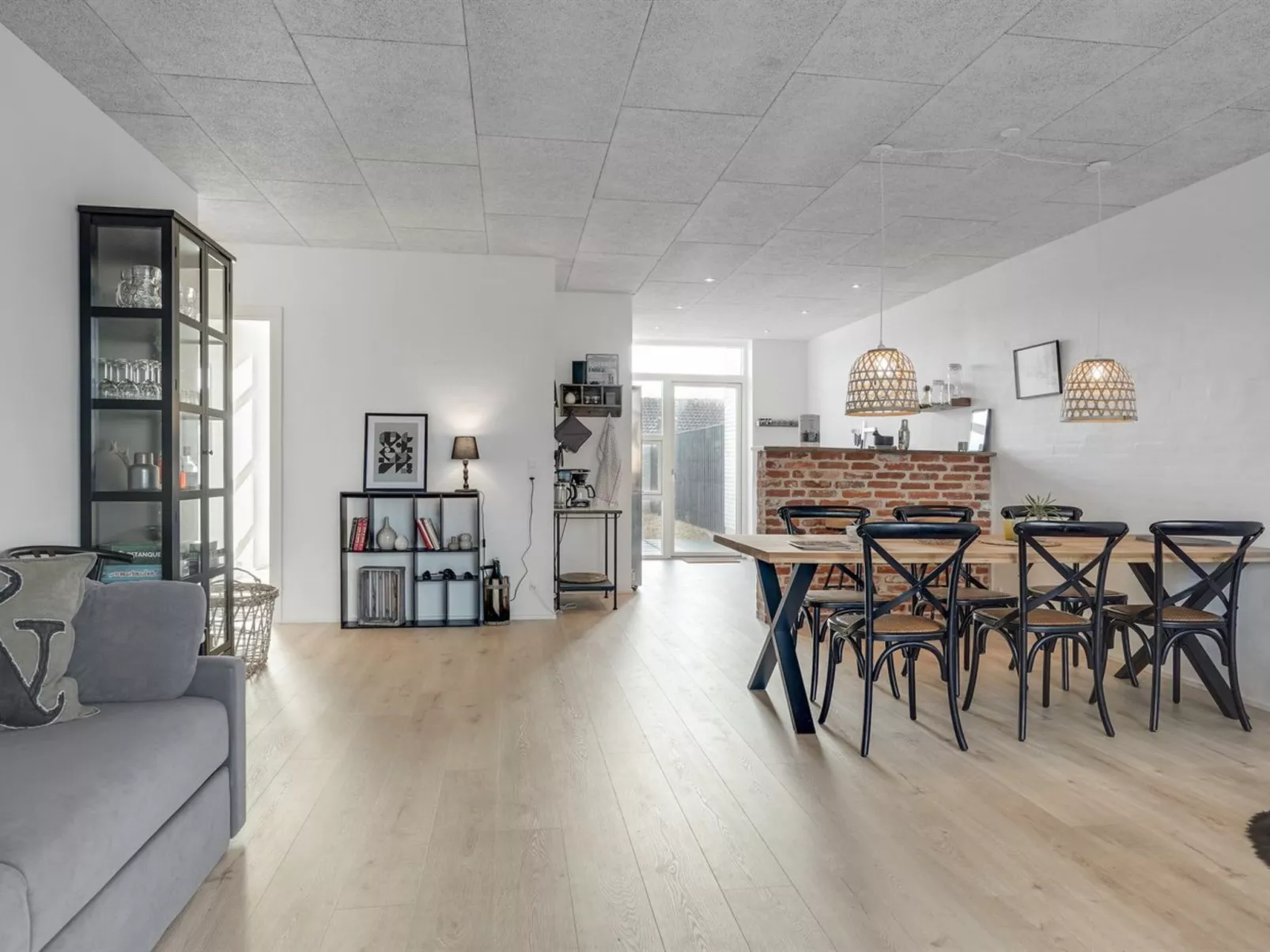 "Ilsabe" - 2km from the sea-Binnen