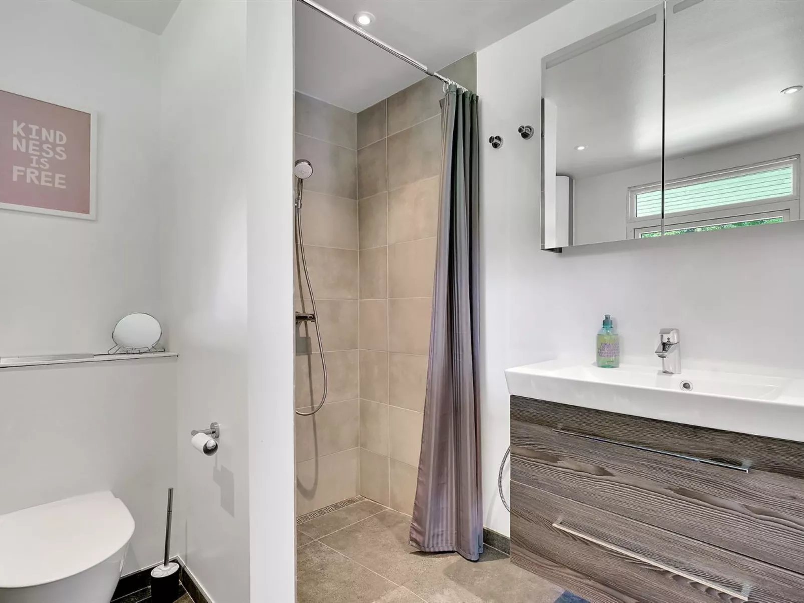 "Fentje" - 375m to the fjord-Binnen