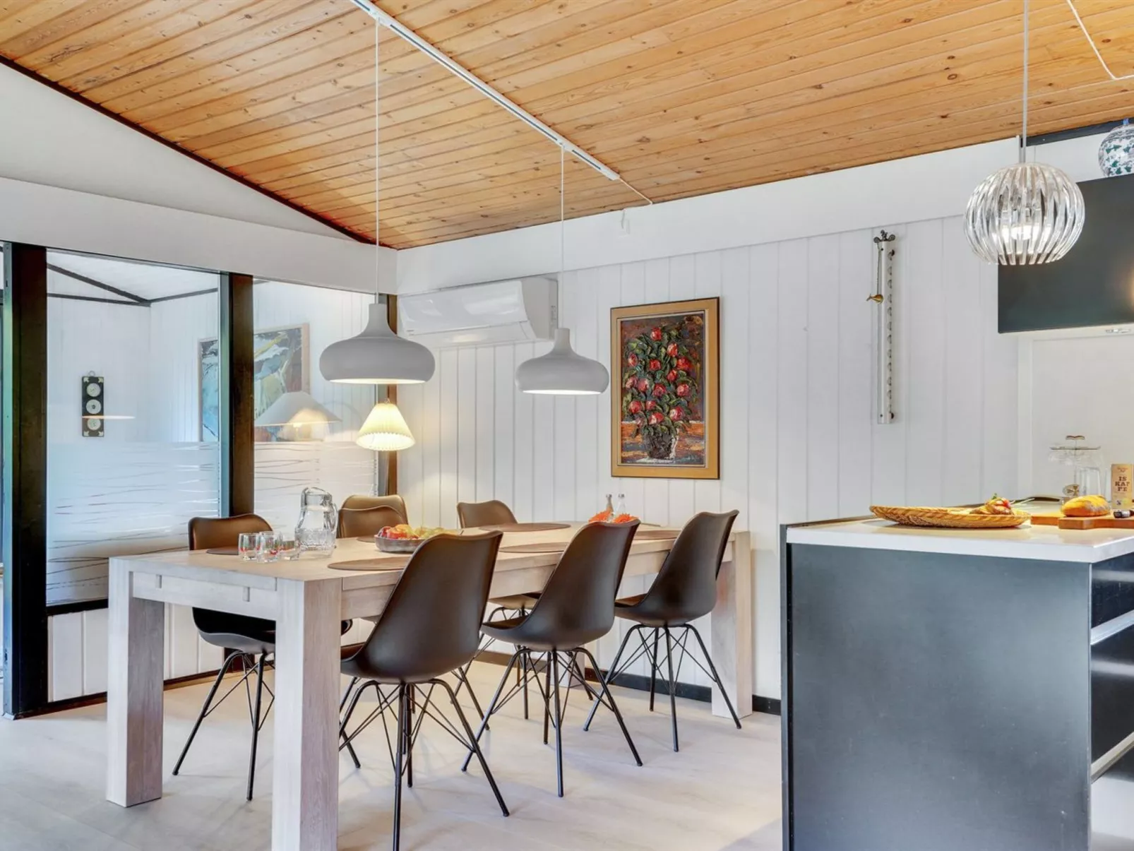 "Alida" - 1.1km from the sea-Binnen