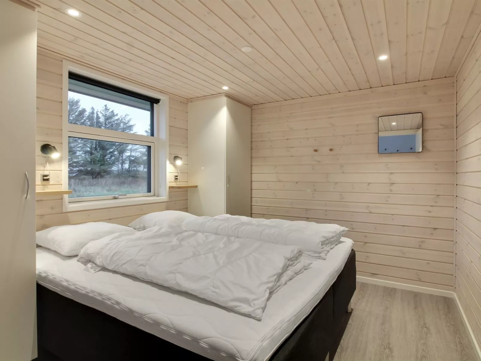 "Amitola" - 700m from the sea-Binnen