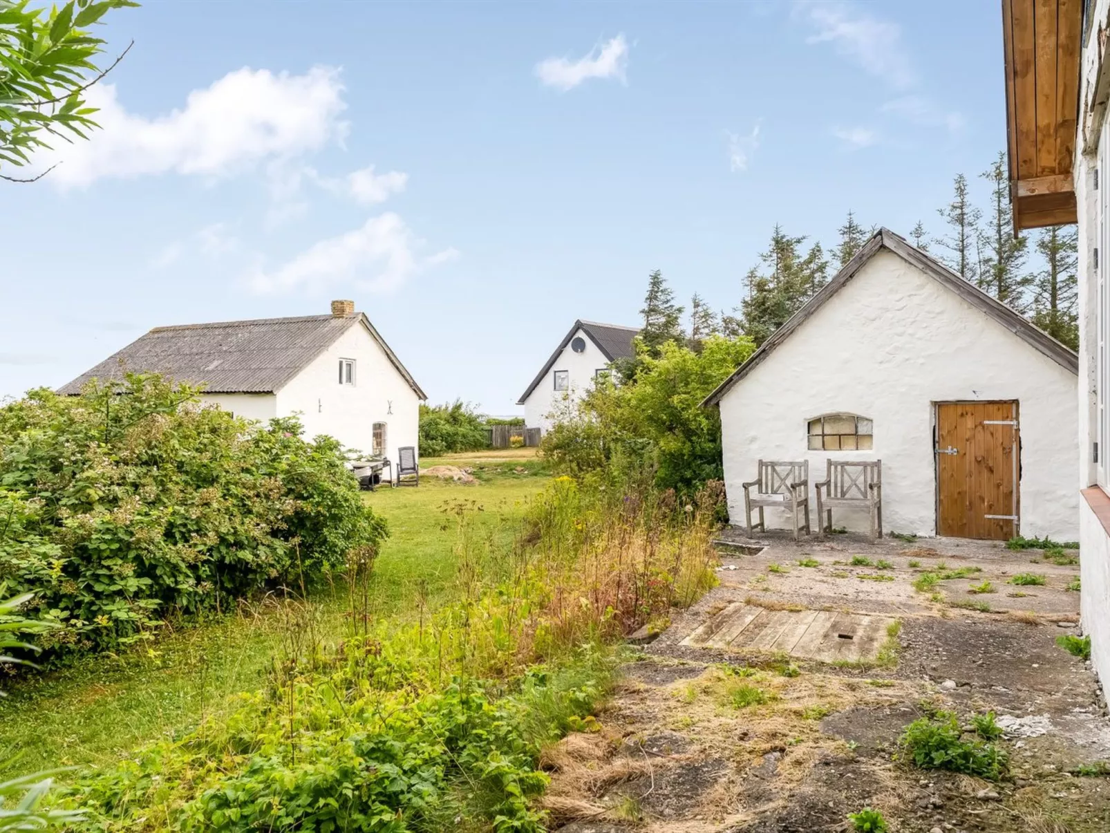 "Agrippa" - 30m to the fjord-Buiten