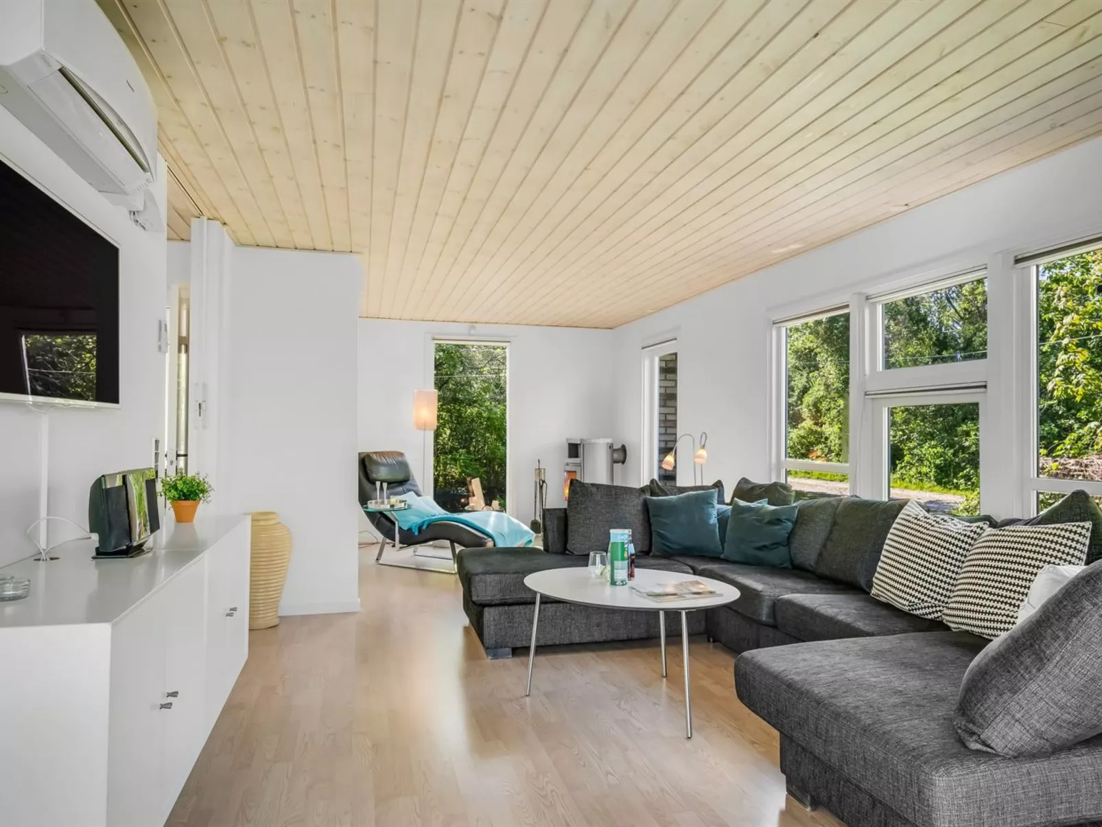 "Gildo" - 932m from the sea-Binnen