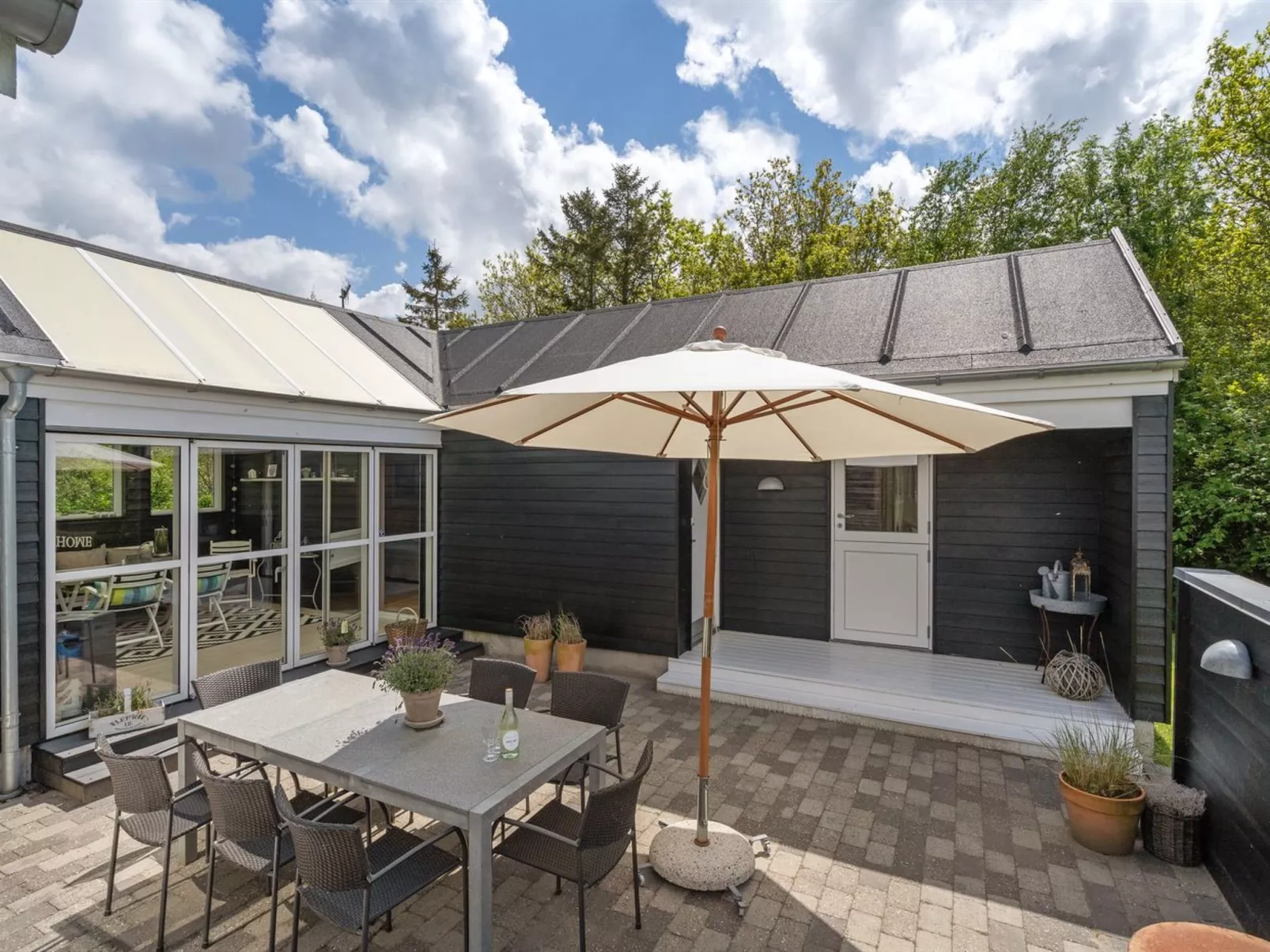 "Eireen" - 600m to the fjord-Buiten