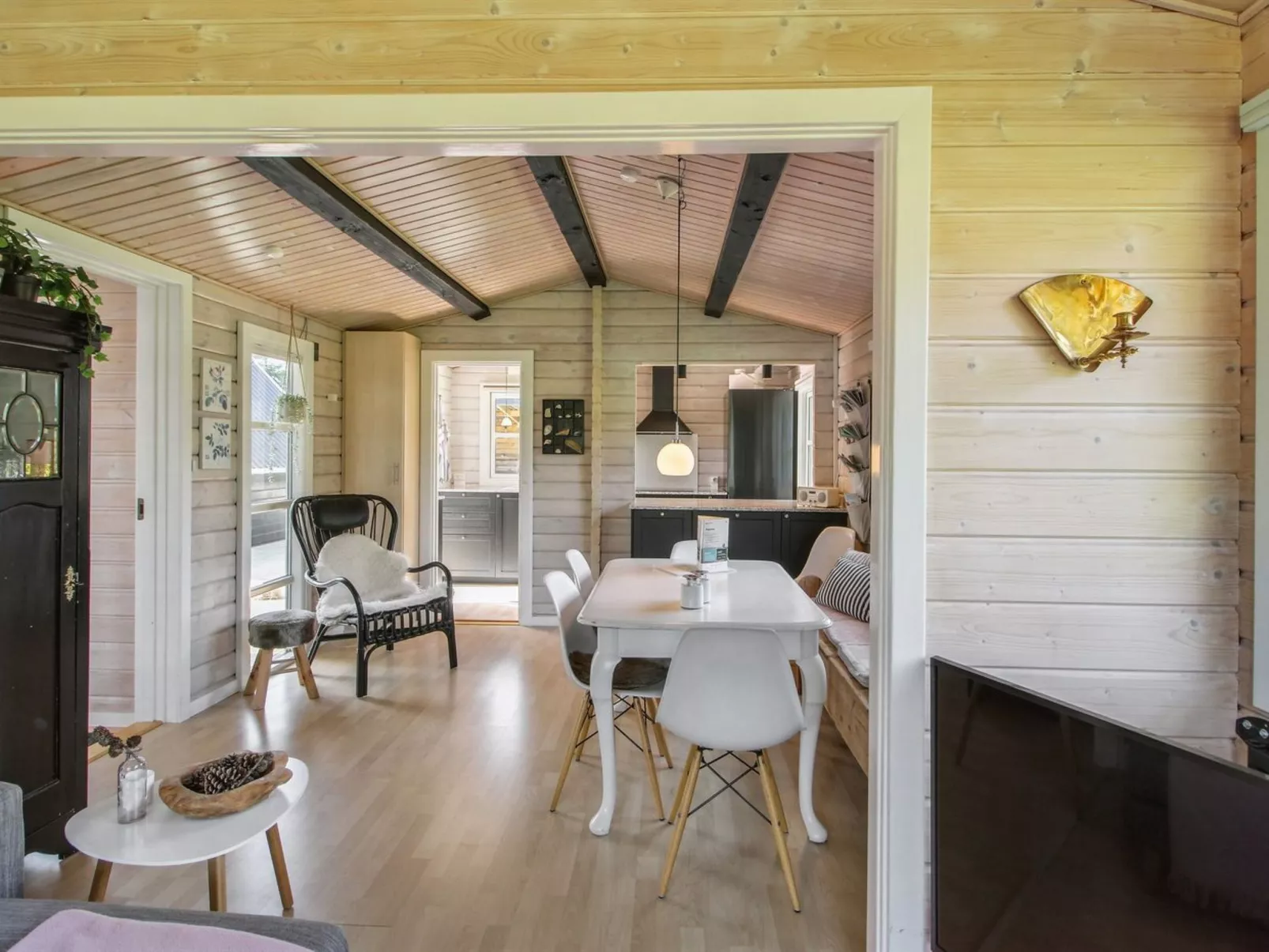 "Botwith" - 400m from the sea-Binnen