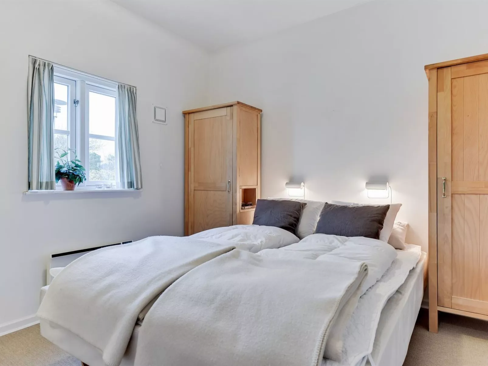 "Thoran" -  from the sea-Binnen