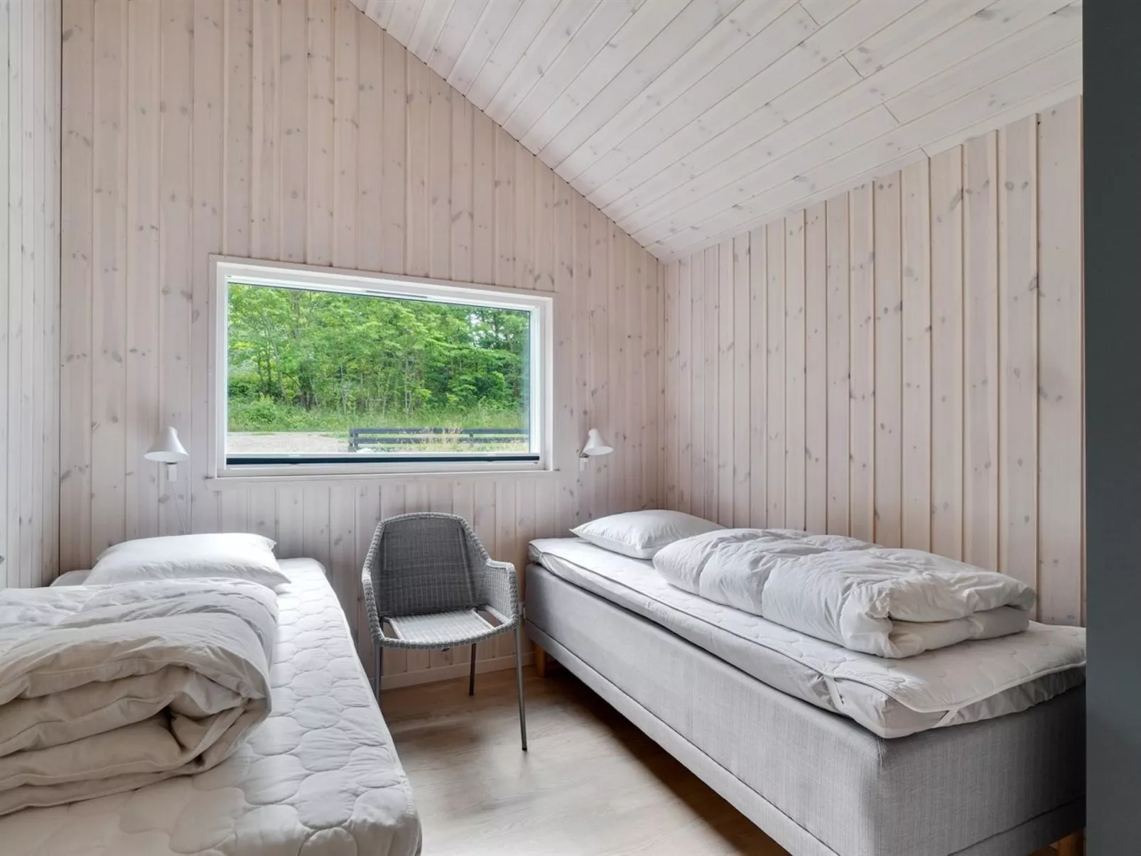 "Ella" - 1.2km to the fjord-Binnen