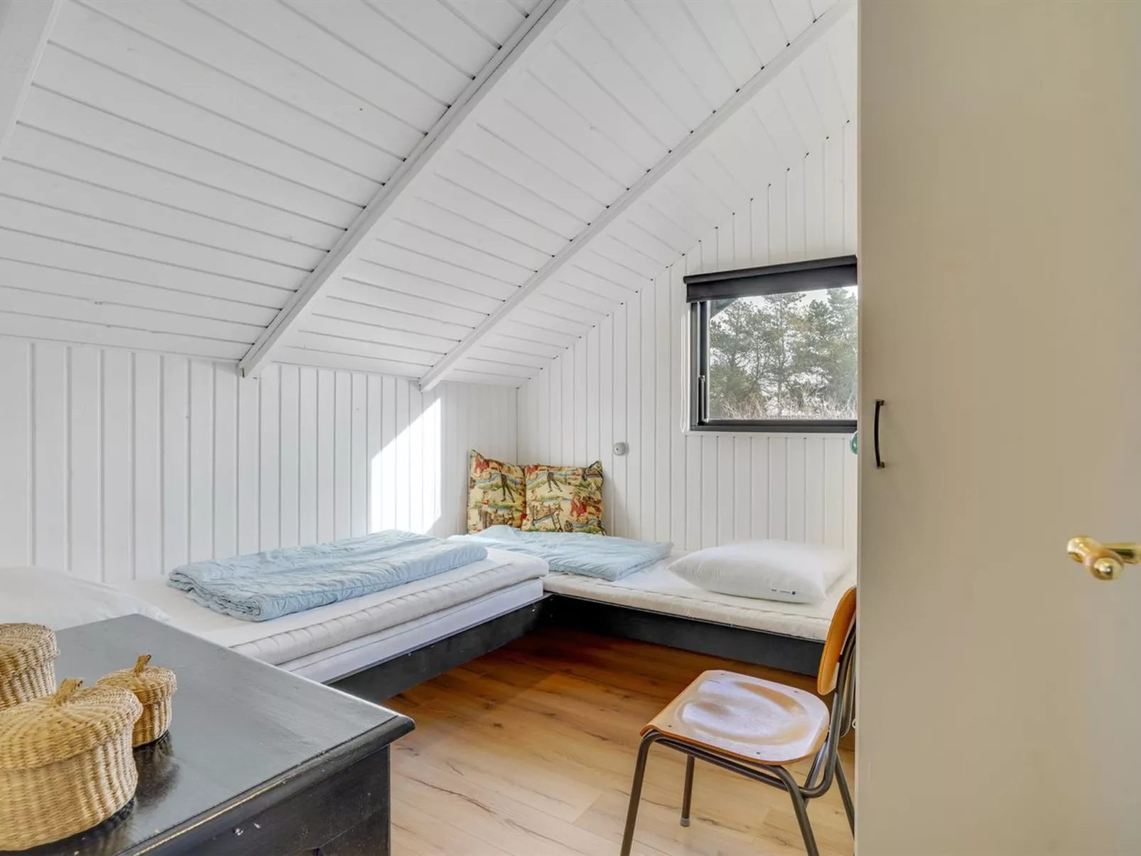 "Raita" - 350m to the fjord-Binnen