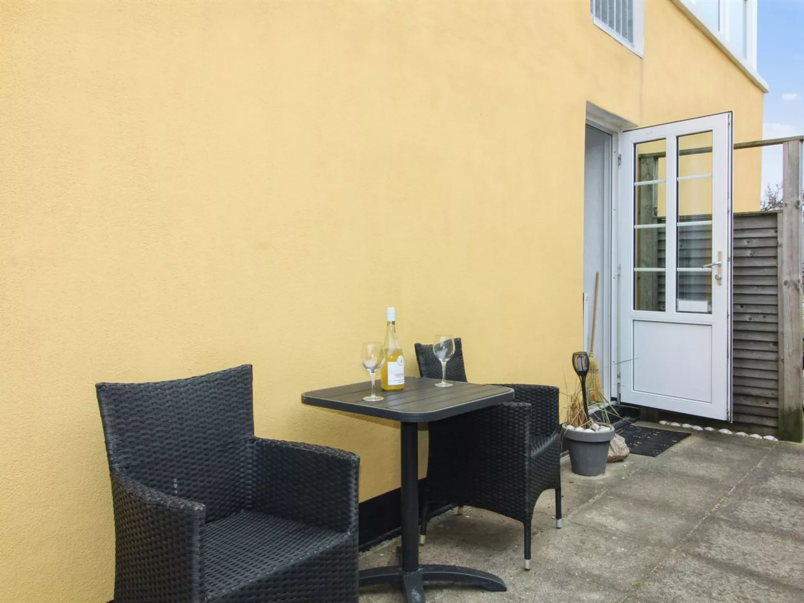 "Ingert" - 250m from the sea-Buiten