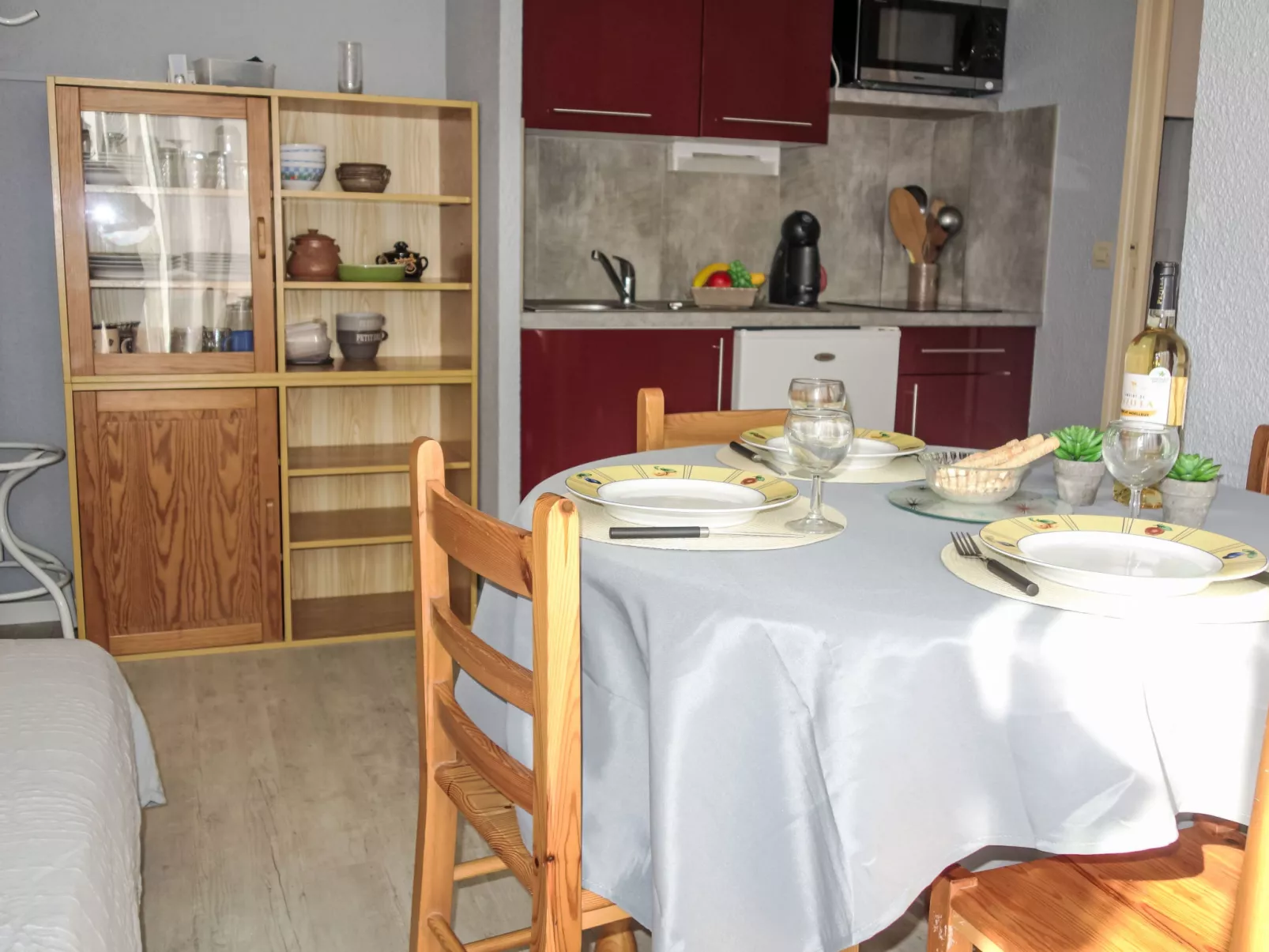 Les Mas de La Mer-Binnen