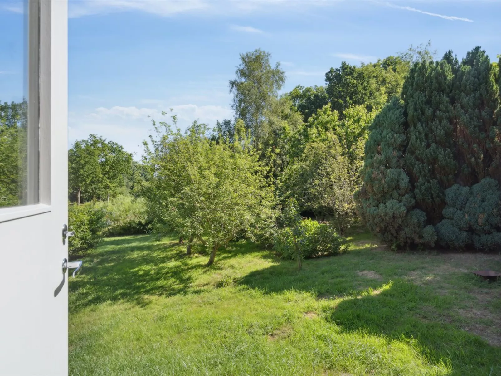 "Self" - 400m to the fjord-Binnen