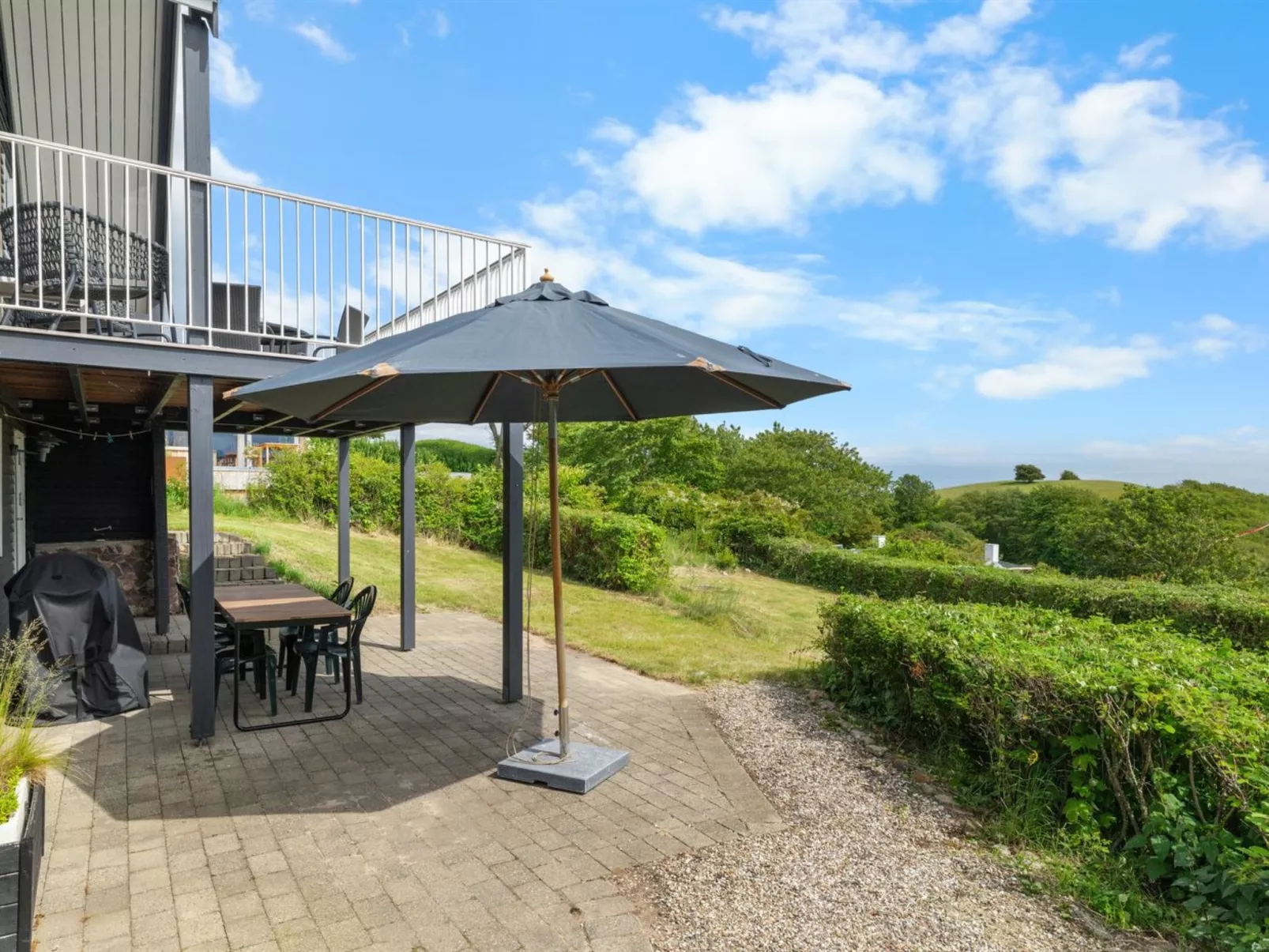 "Chayton" - 450m from the sea-Buiten