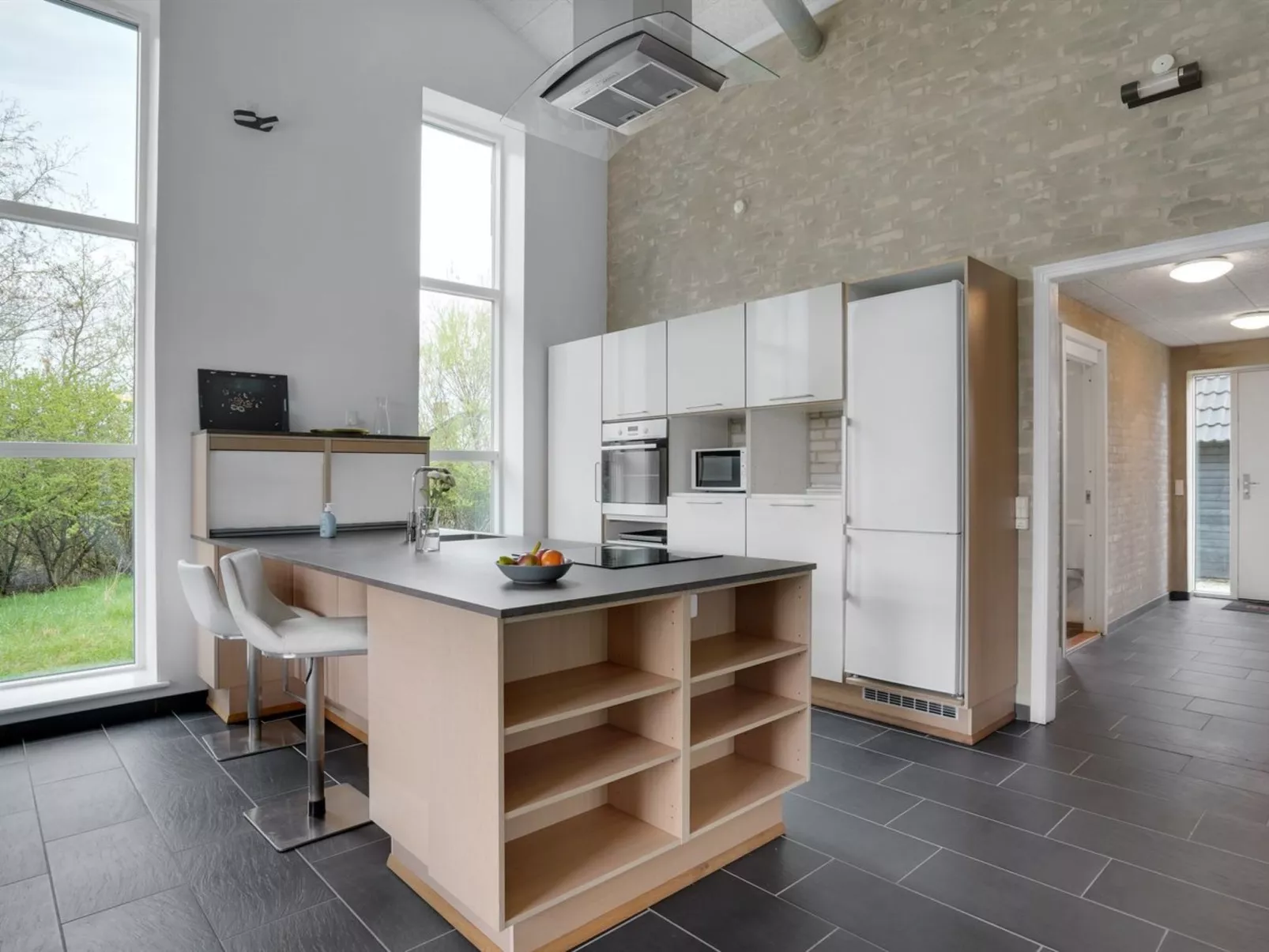 "Henrieta" - 4km from the sea-Binnen