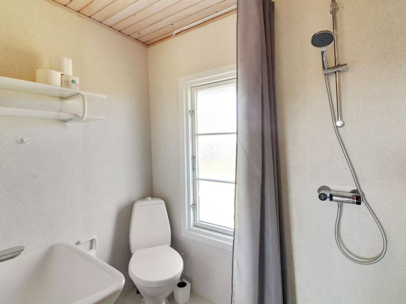 "Gertraud" - 500m from the sea-Binnen